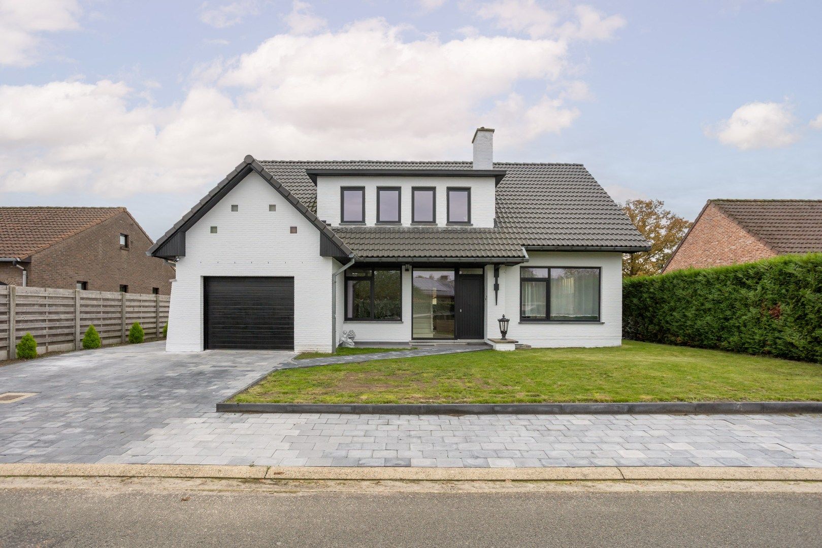  foto {{pictureIndex}}