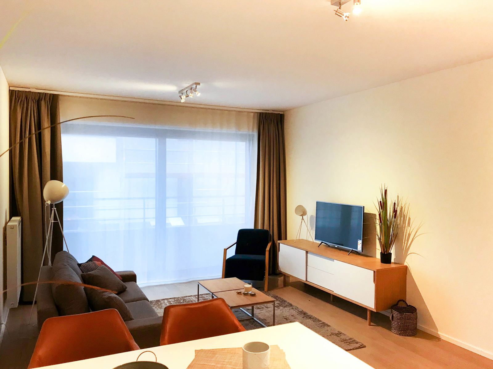 LICHTRIJK - Gemeubeld appartement met 2 slaapkamers (NAVO) foto 2