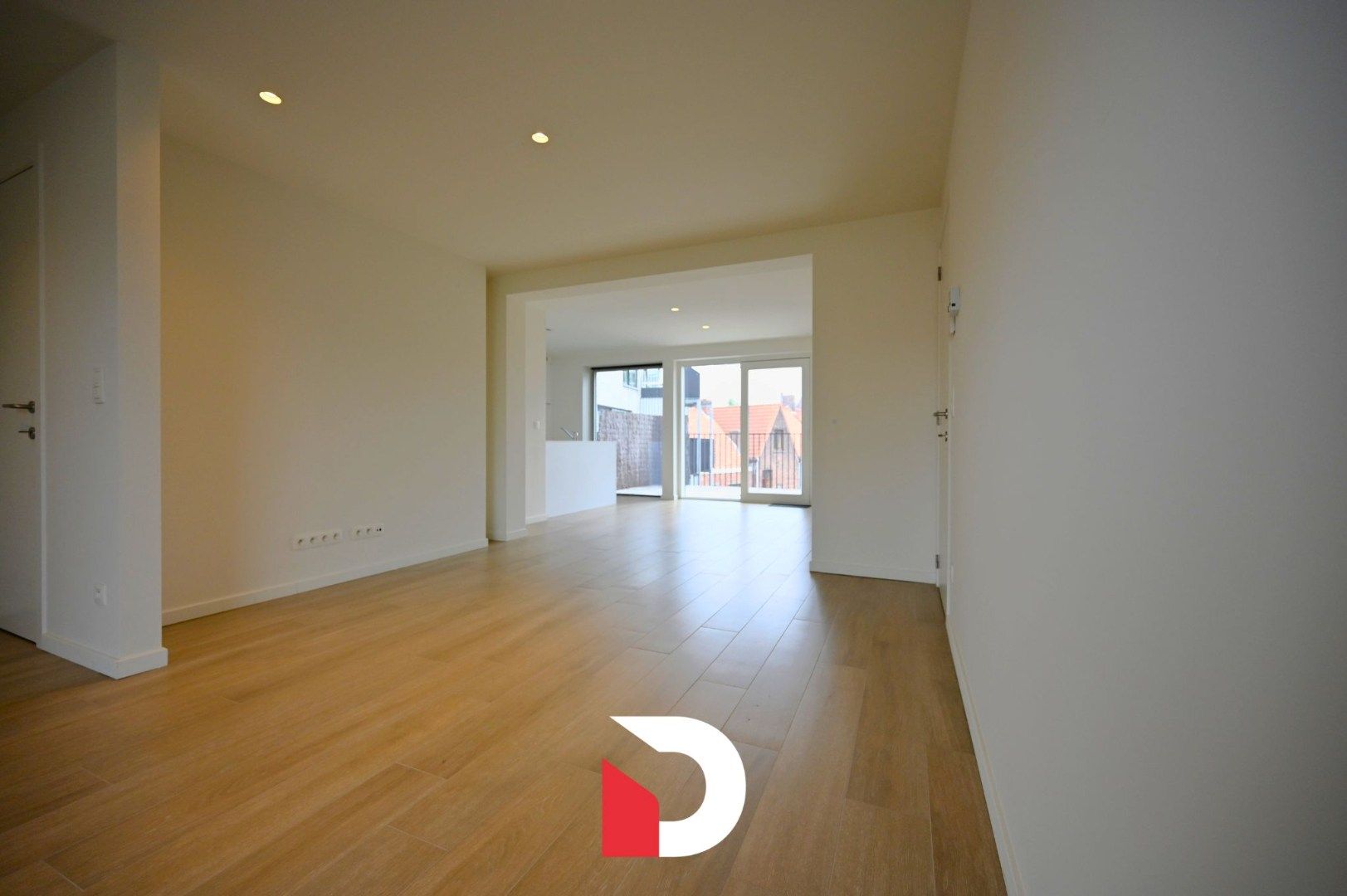 Instapklaar appartement met 2 slk label A en ruim terras centrum Brugge foto 10