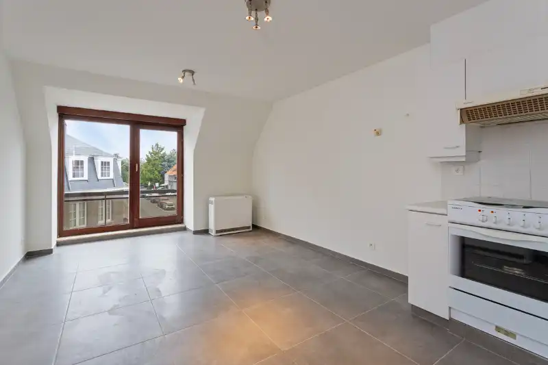 recent gerenoveerd 1-slaapkamer appartement te Eeklo foto 7
