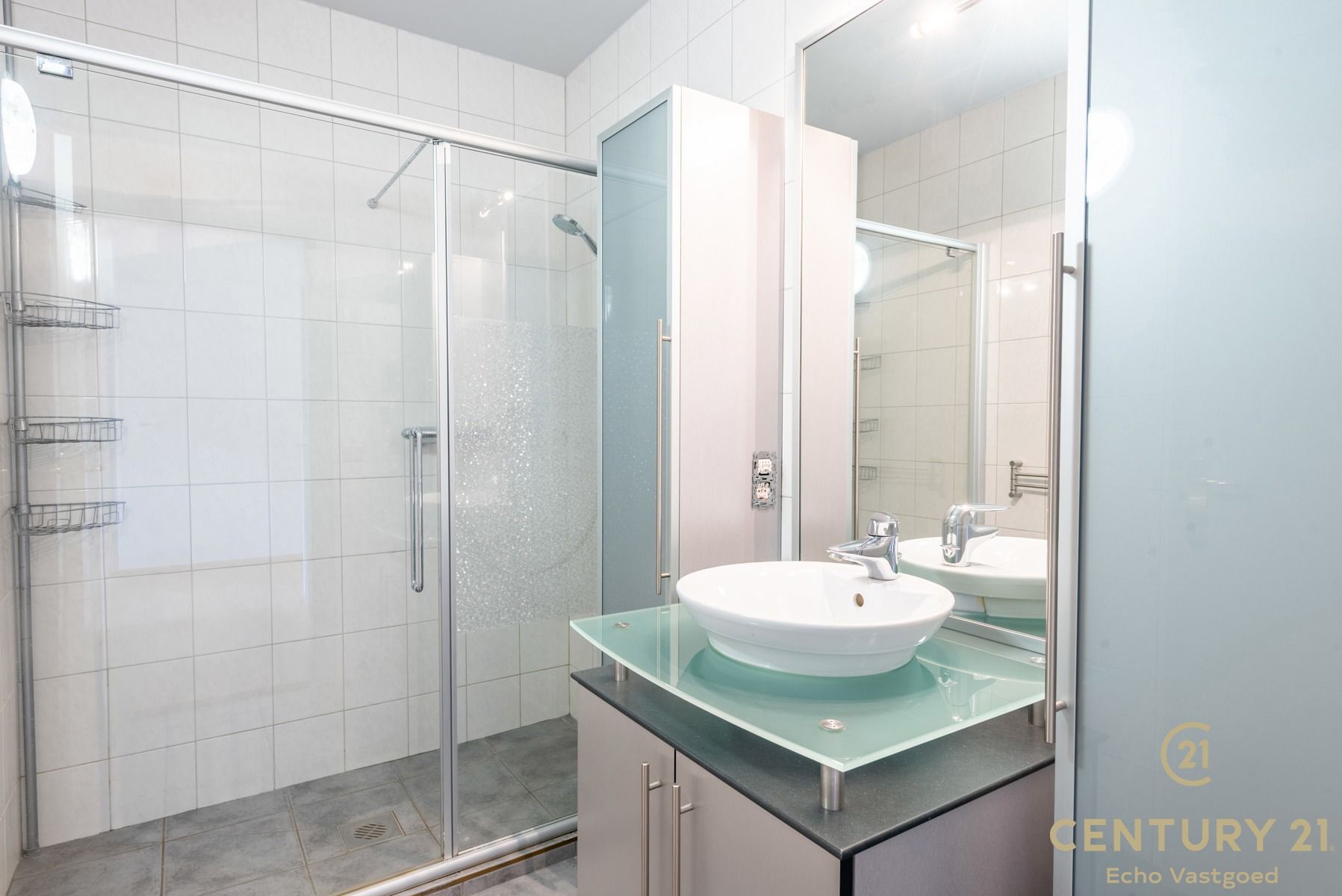 Recent gerenoveerd appartement op toplocatie in Turnhout foto 16