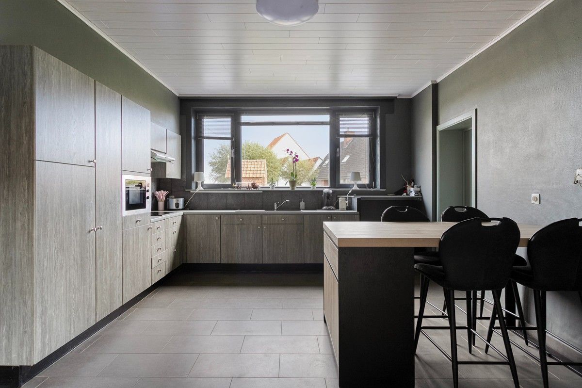 Ruime instapklare hoeve met diverse bijgebouwen foto 7