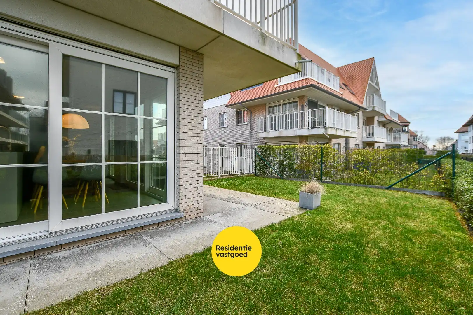 Gelijkvloers 2-slaapkamerappartement met tuin op toplocatie vlakbij de zee!  foto 22