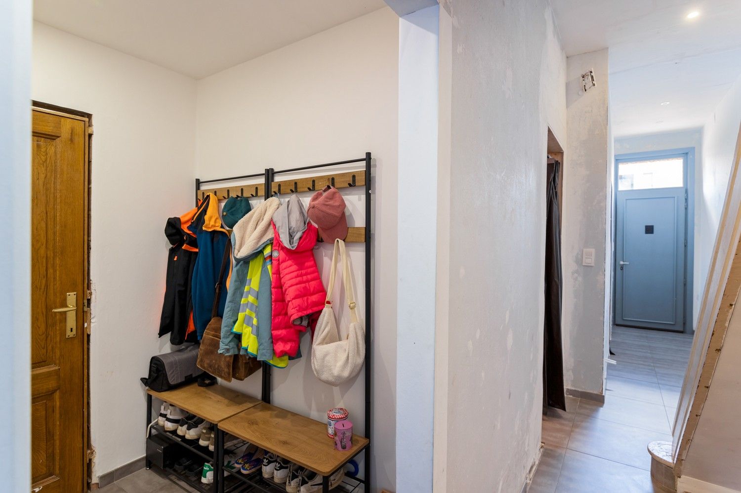 Deels gerenoveerde woning met 3 slaapkamers nabij centrum Lint foto 7