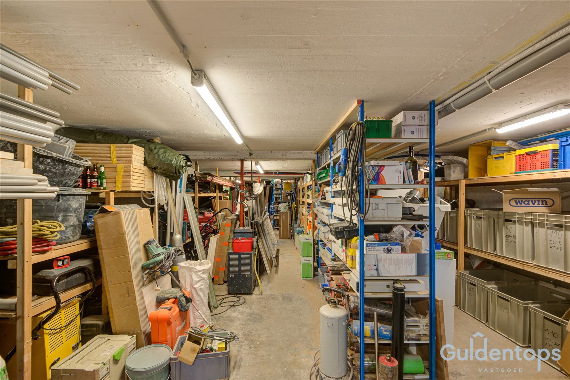 Knap gebouw bestaande uit 2 appartementen én magazijn foto 27