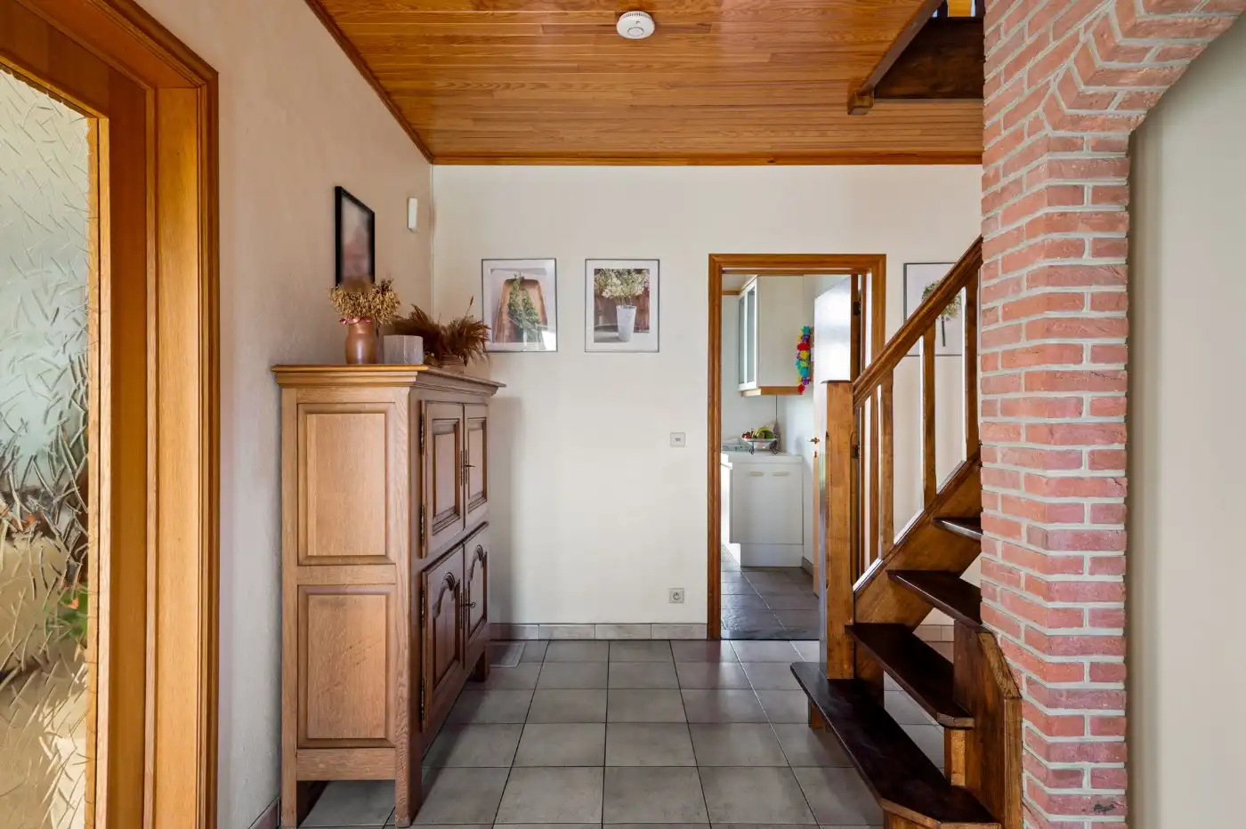 Instapklare, vrijstaande woning met 4 slpk., garage en grote tuin foto 20