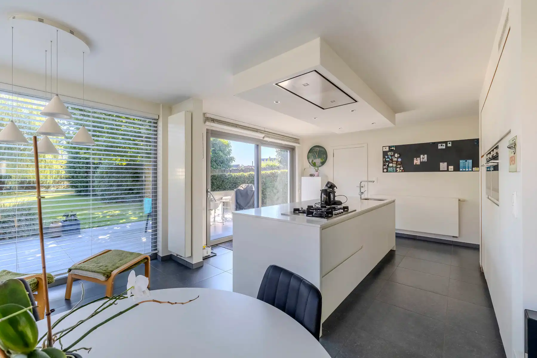 Instapklare gezinswoning met 4 slk op 876m²  foto 9