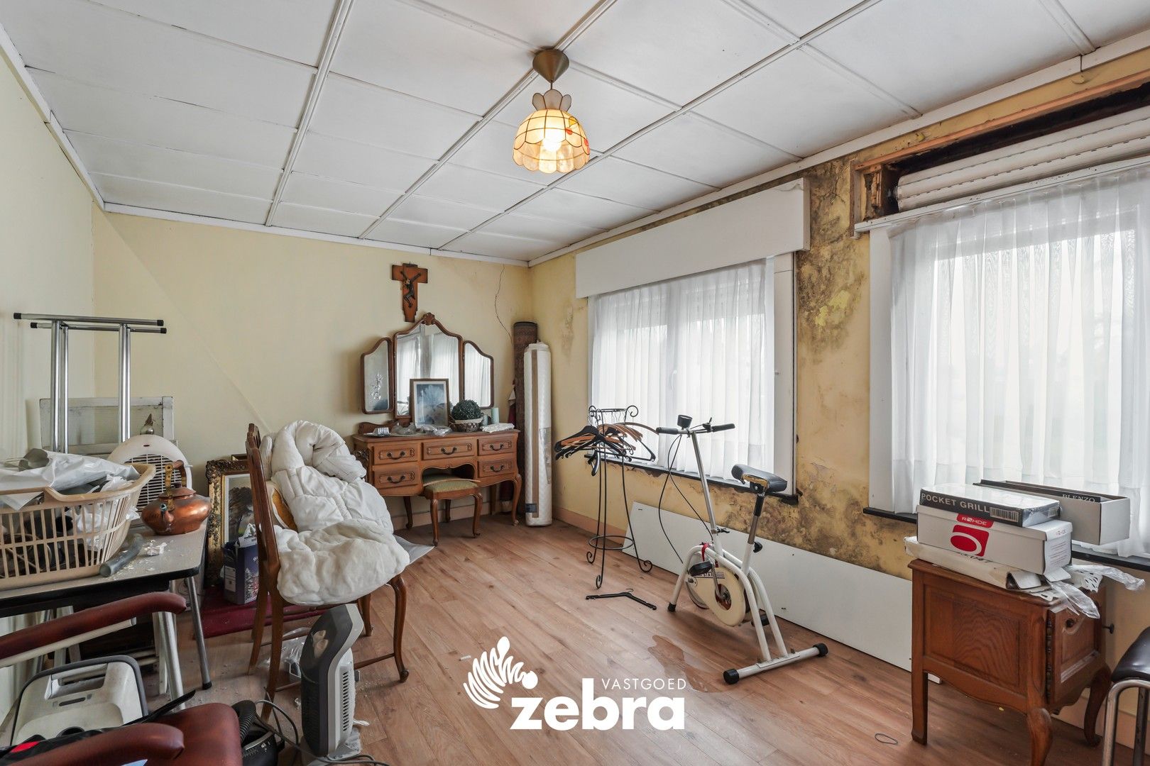 Te renoveren stadswoning met aparte garage in centrum Tielt. foto 12