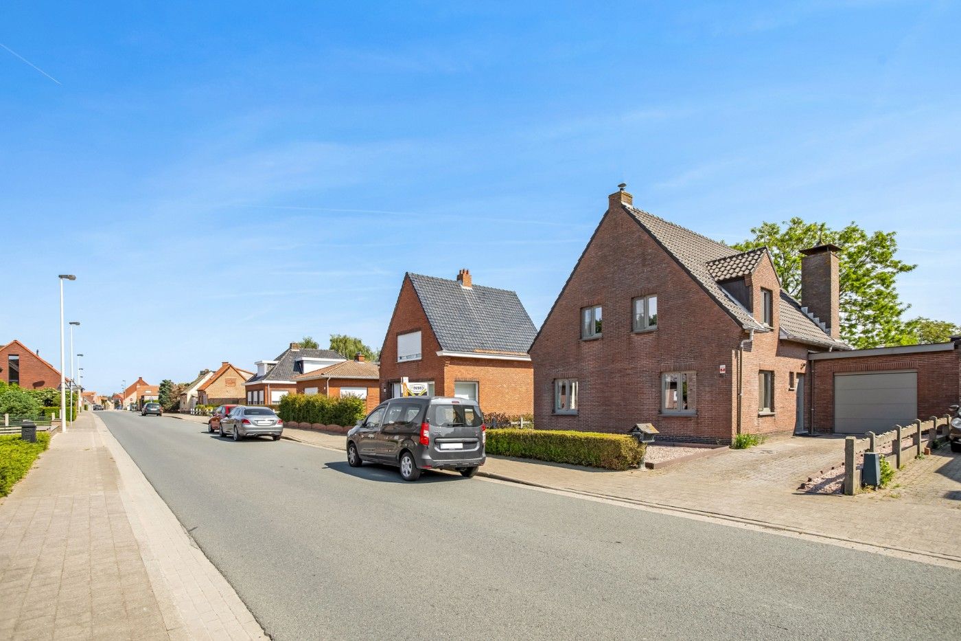 Vrijstaande, charmante woning met 3 grote slpk. en garage op 398 m² foto 27