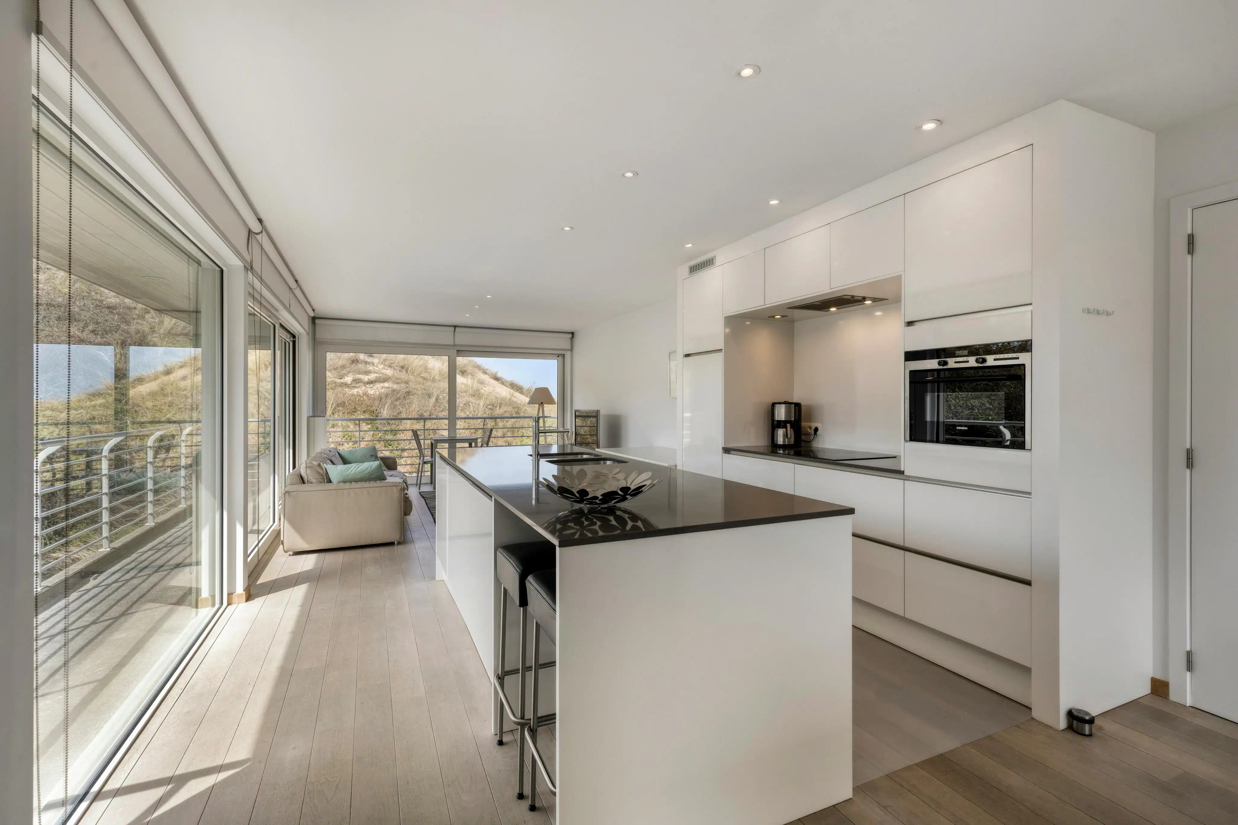 Uniek appartement met vier slaapkamers te koop in Koksijde! foto 9