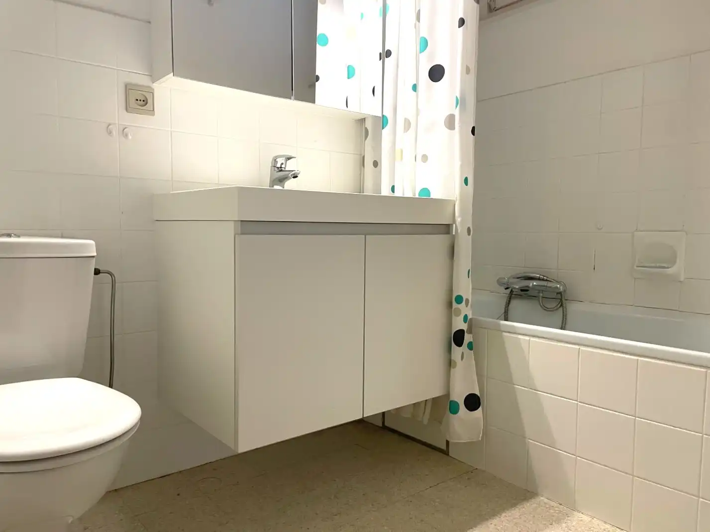 Verzorgd appartement gelegen aan de markt in Heist foto 9