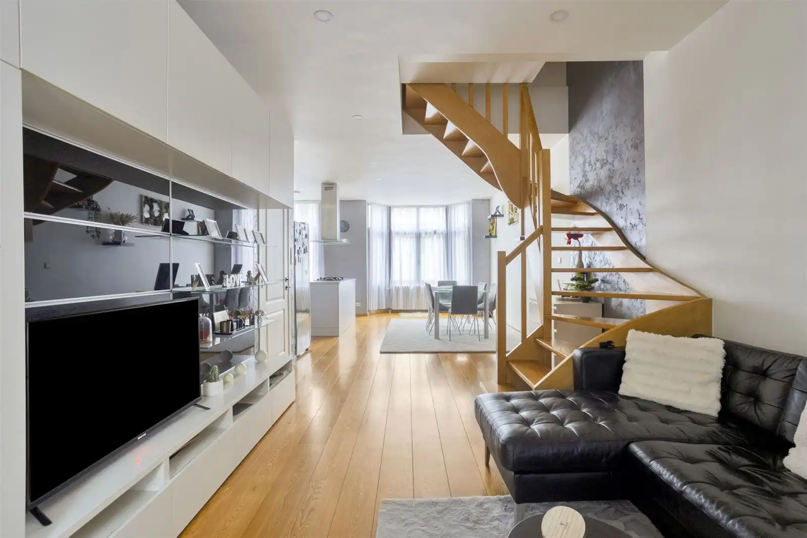 Gerenoveerd appartementsblok met 3 appartementen  foto 9