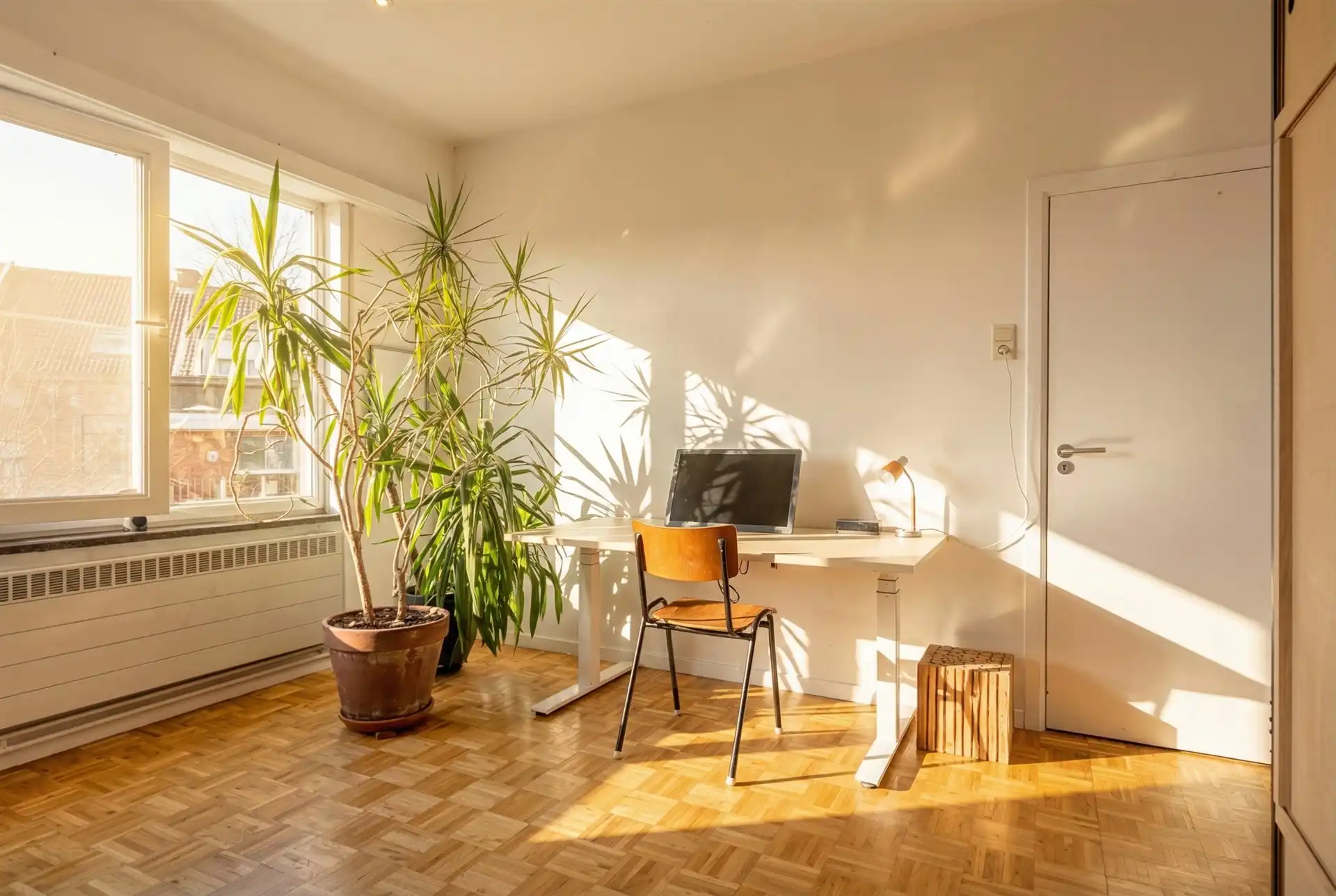 Sometimes the current of life moves the stones in the river foto 18