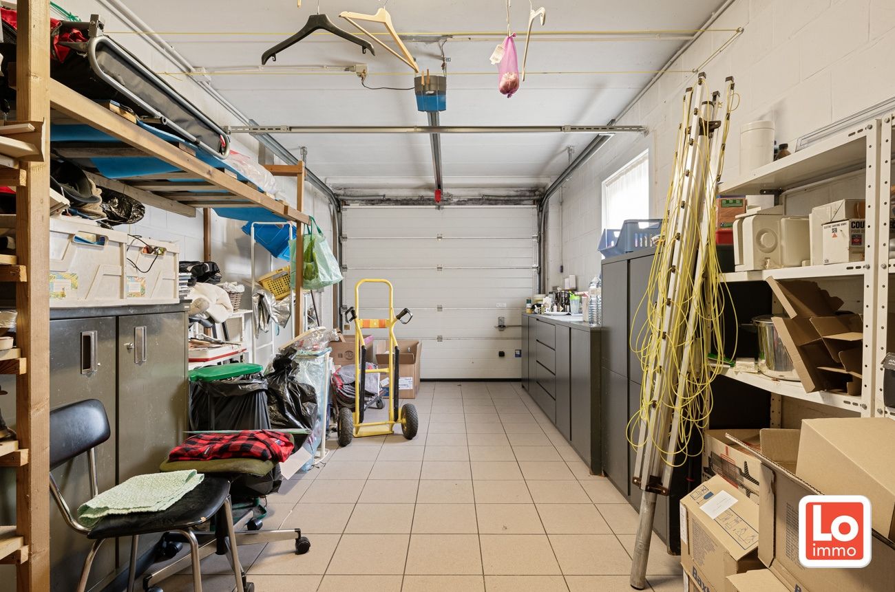 VERKOCHT!! Mooie en degelijke open bebouwing met inpandige garage op een heel rustige toplocatie vlakbij het centrum van Lochristi! foto 21