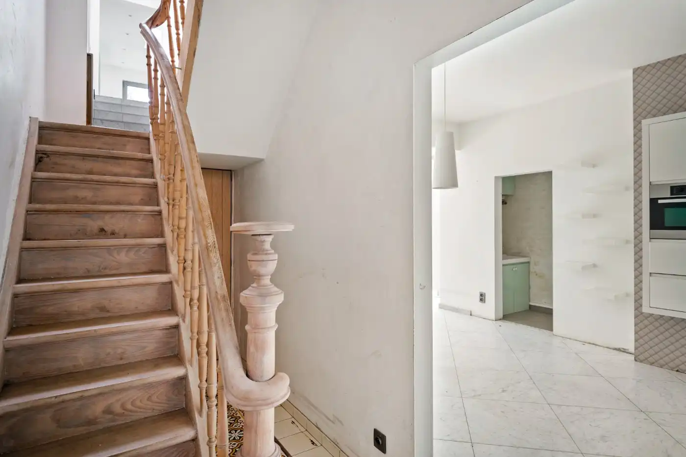 Verrassend ruime, charmante woning met 3 à 4 slpk. in centrum Ekeren foto 3