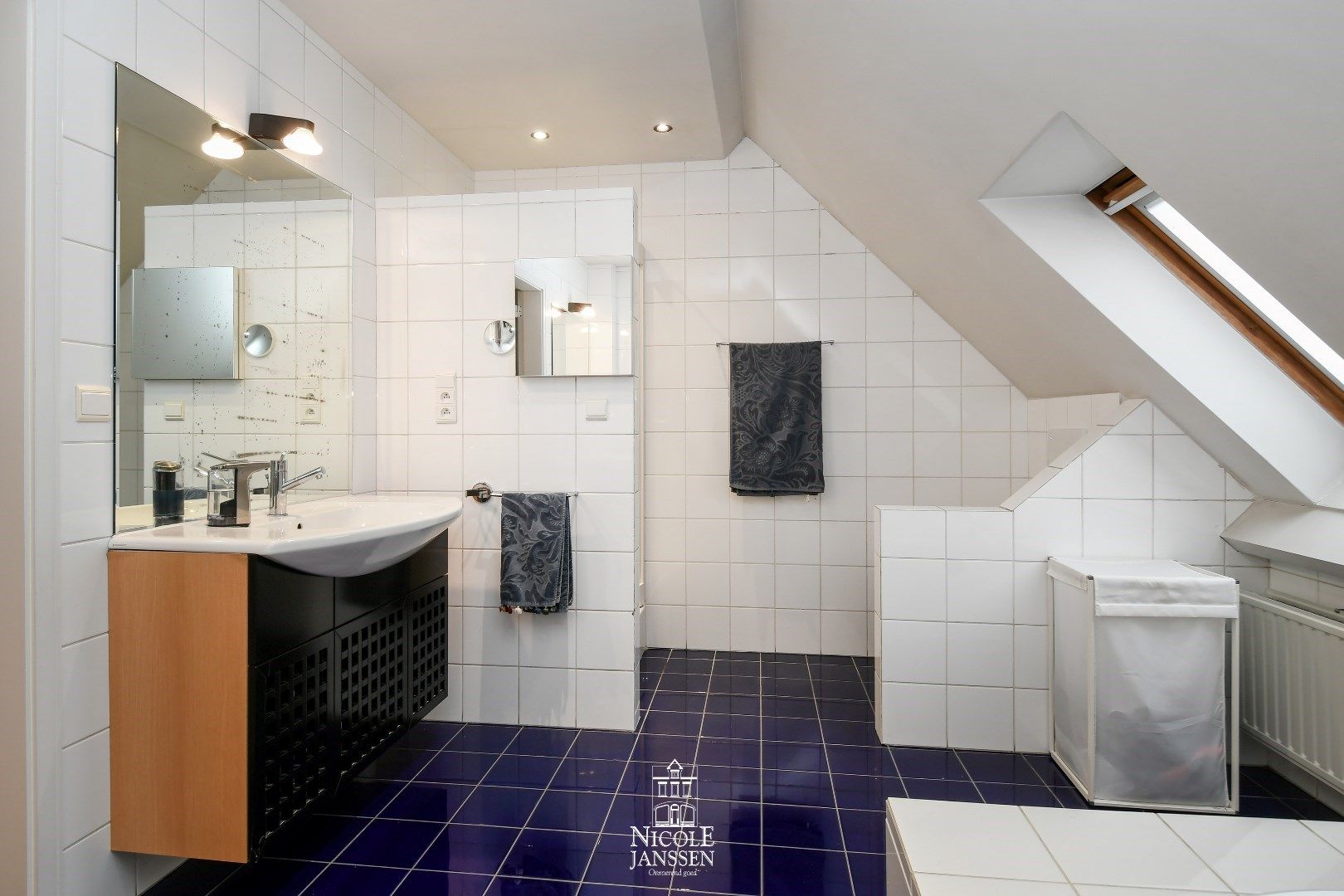 Ruime villa in landelijke stijl  foto 21