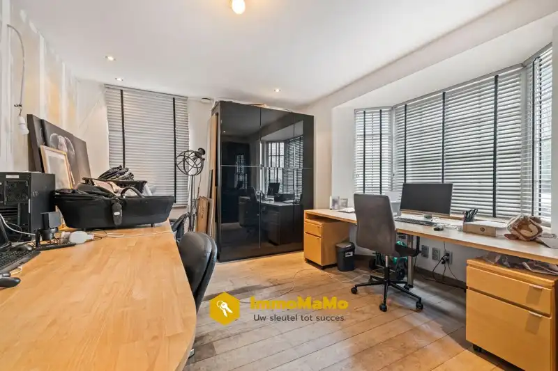 LANDELIJKE WONING MET ENORM RUIME TUIN TE KOOP IN WACHTEBEKE foto 17