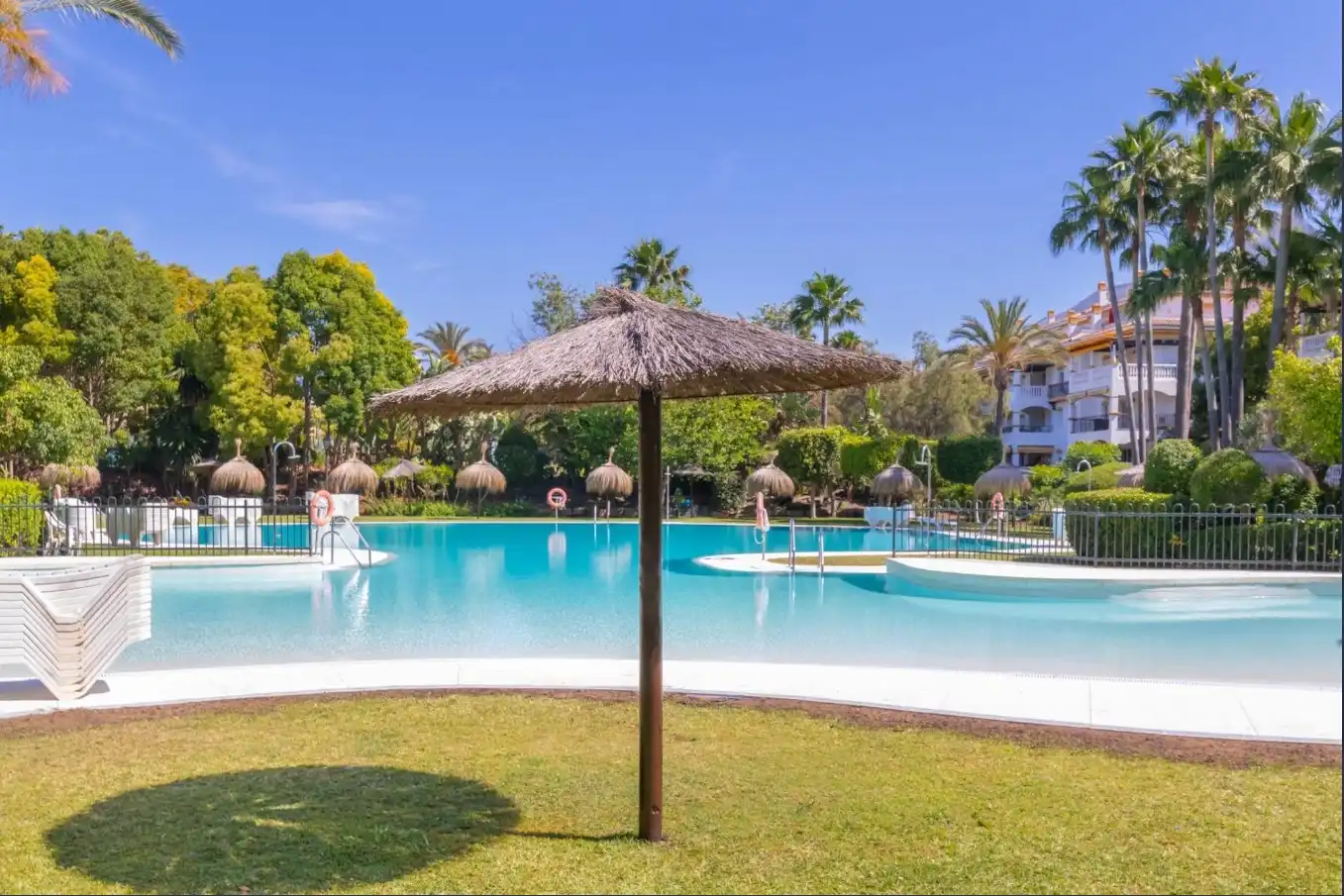 Penthouse met een adembenemend uitzicht in Nueva Andalucía, Marbella foto 18