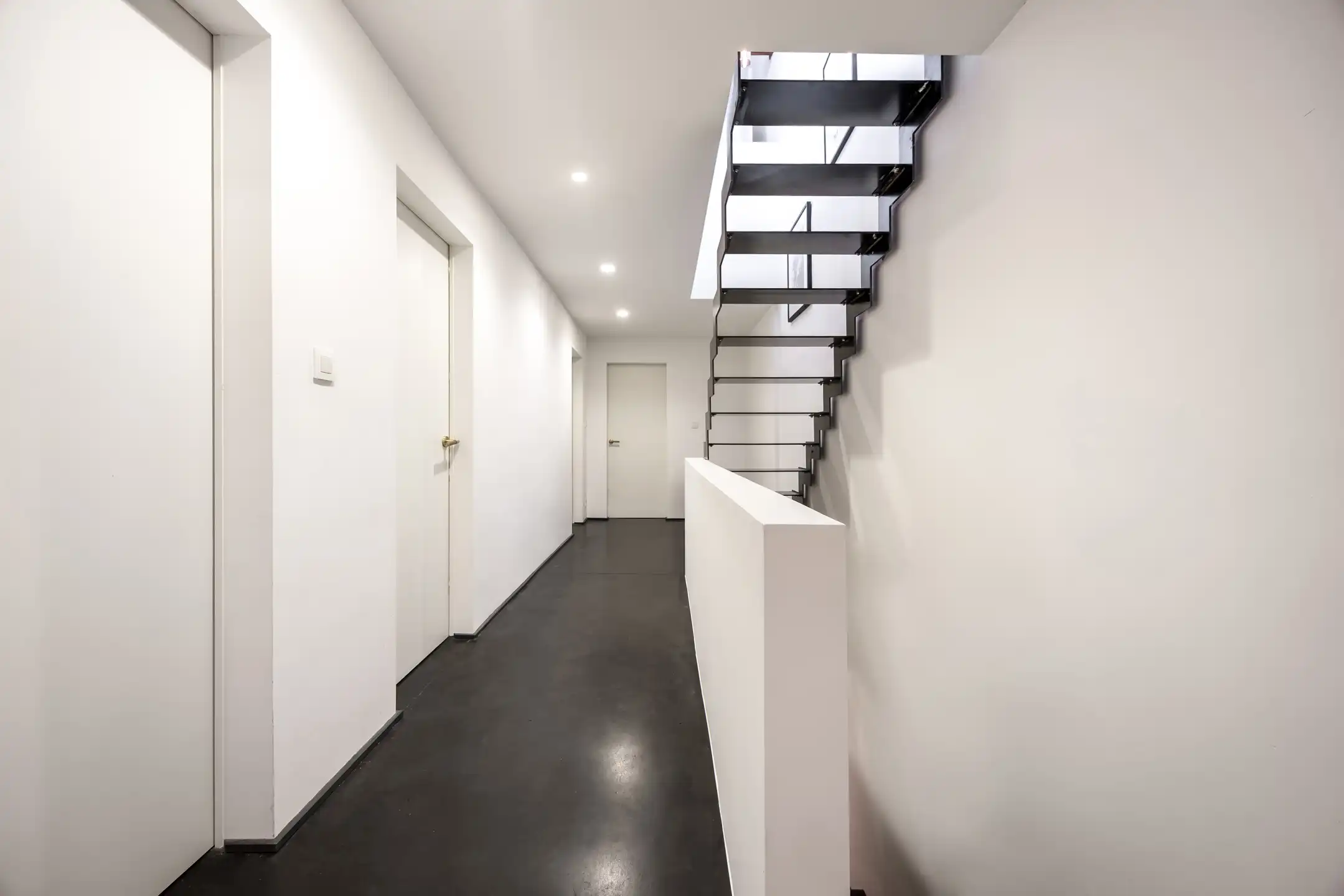 Een designparel in het groen met prachtige buiten bar foto 33