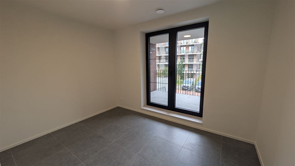 Nieuwbouw appartement met 1 slaapkamer en laadpaal voor de wagen foto 4