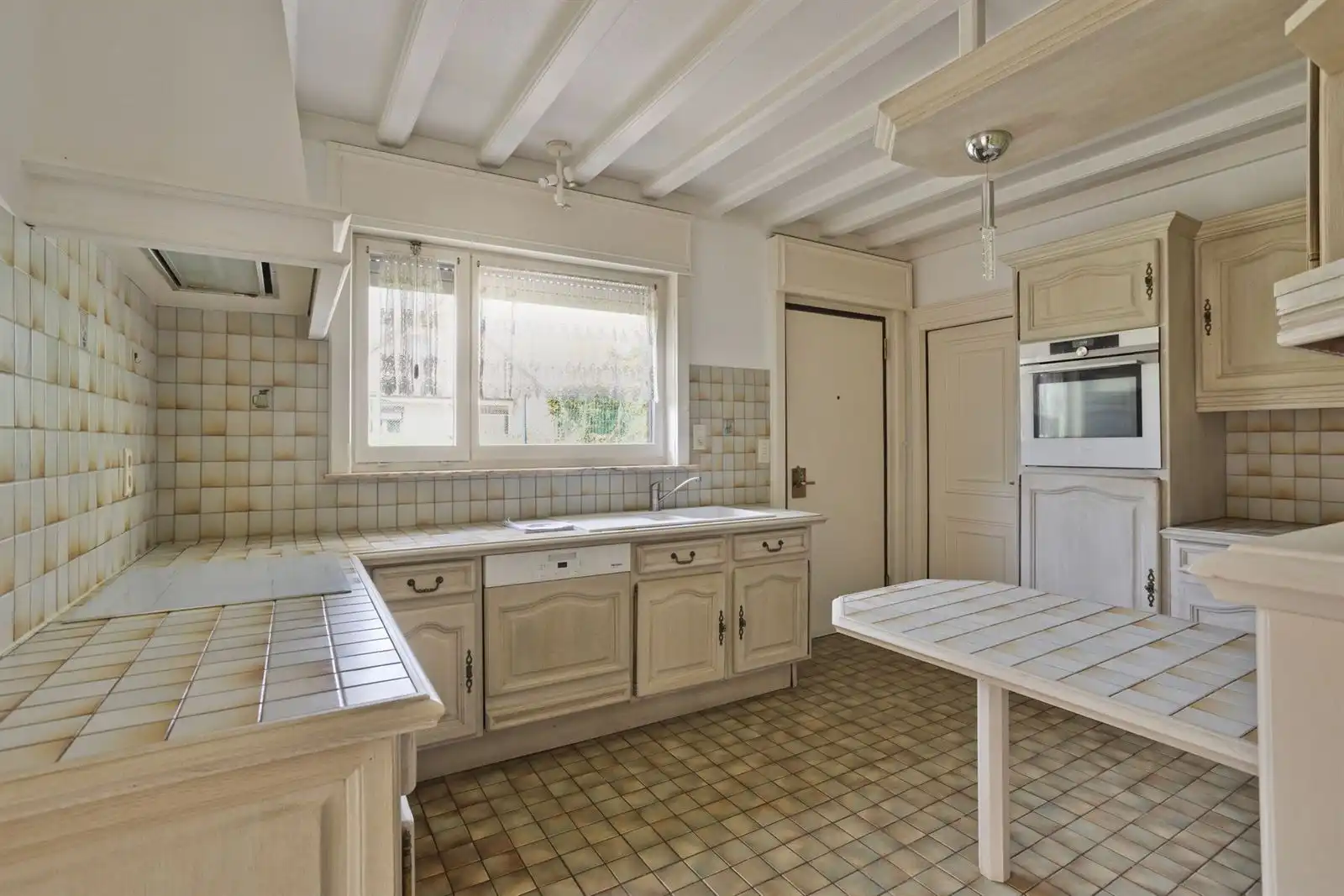 Woning met 3 slaapkamers en bureau te Alsemberg foto 9