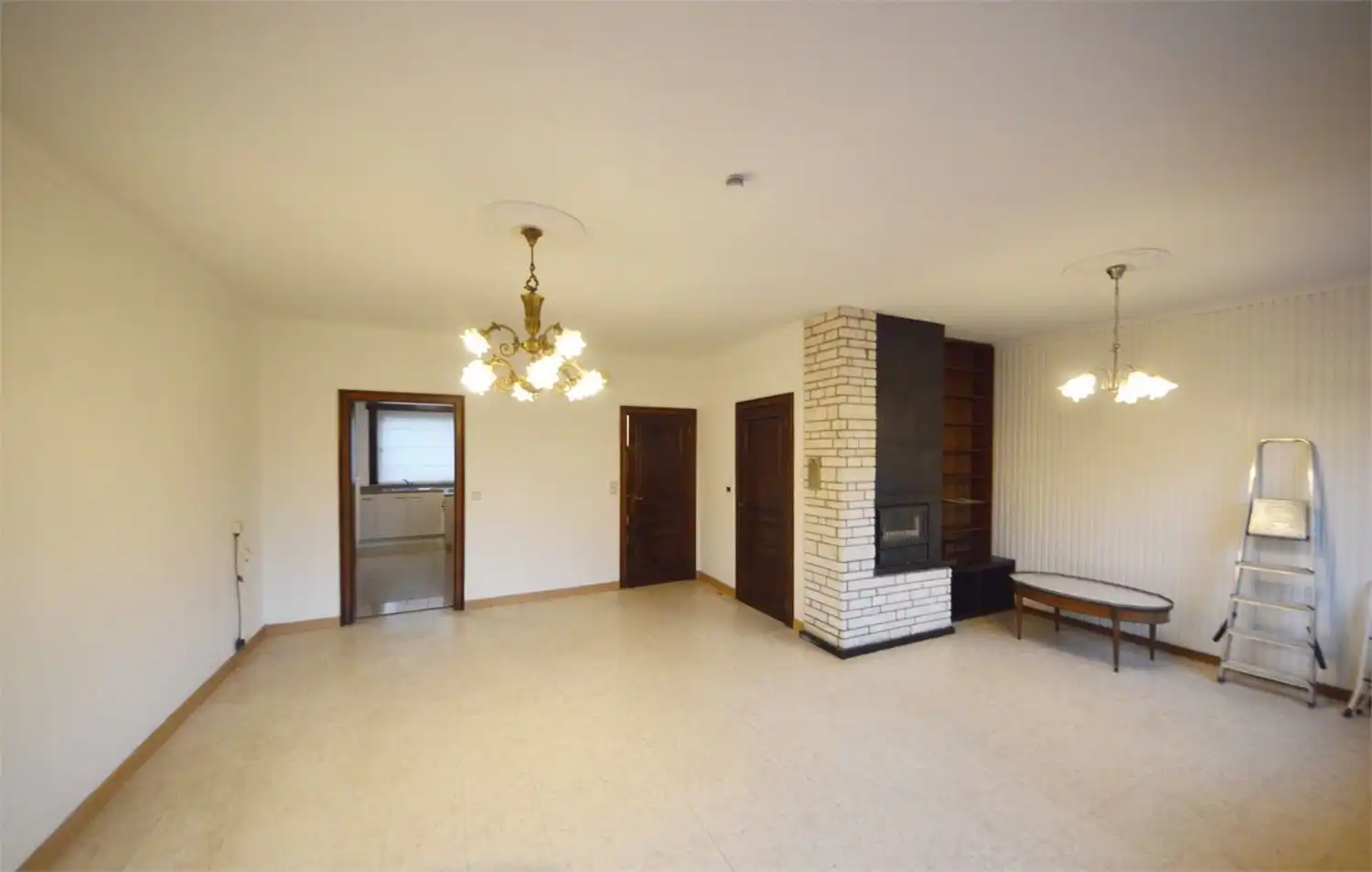 RUIME WONING 4 SLPK, GARAGE EN RUIME TUIN foto 8