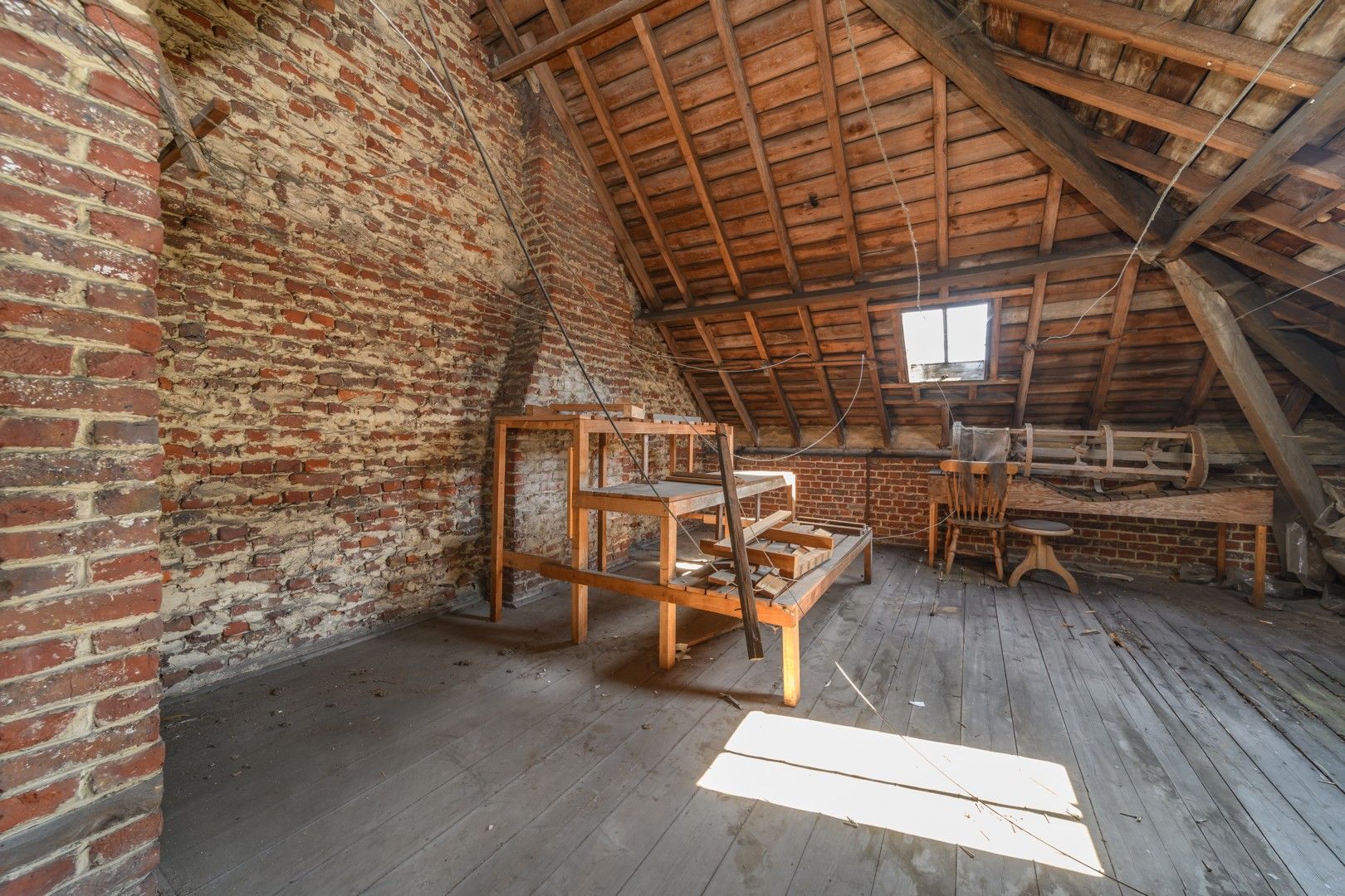 Te koop: exclusief en statig herenhuis in het centrum van Denderleeuw foto 18