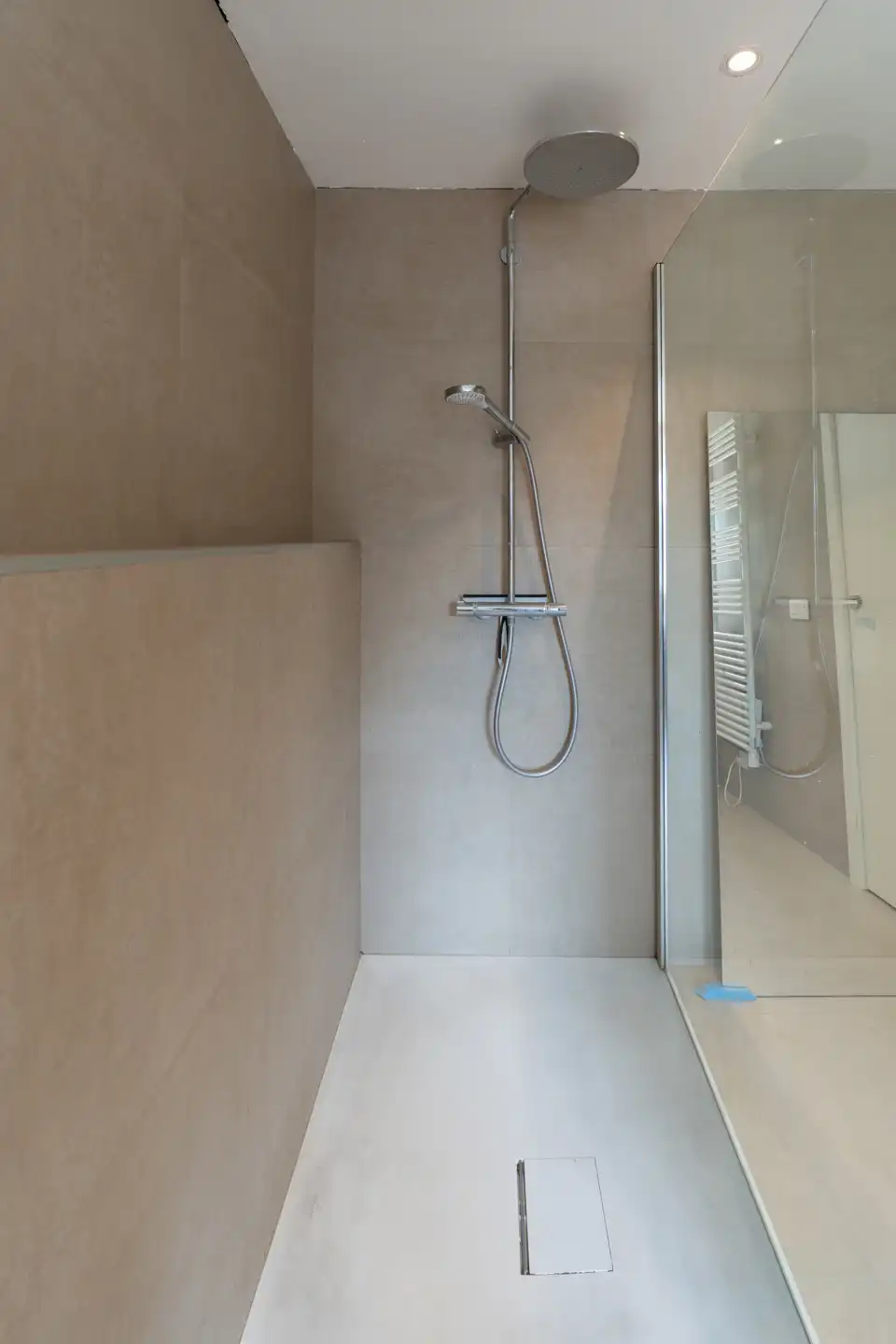 Gezellige, instapklare 2-gevelwoning nabij centrum Okegem foto 17