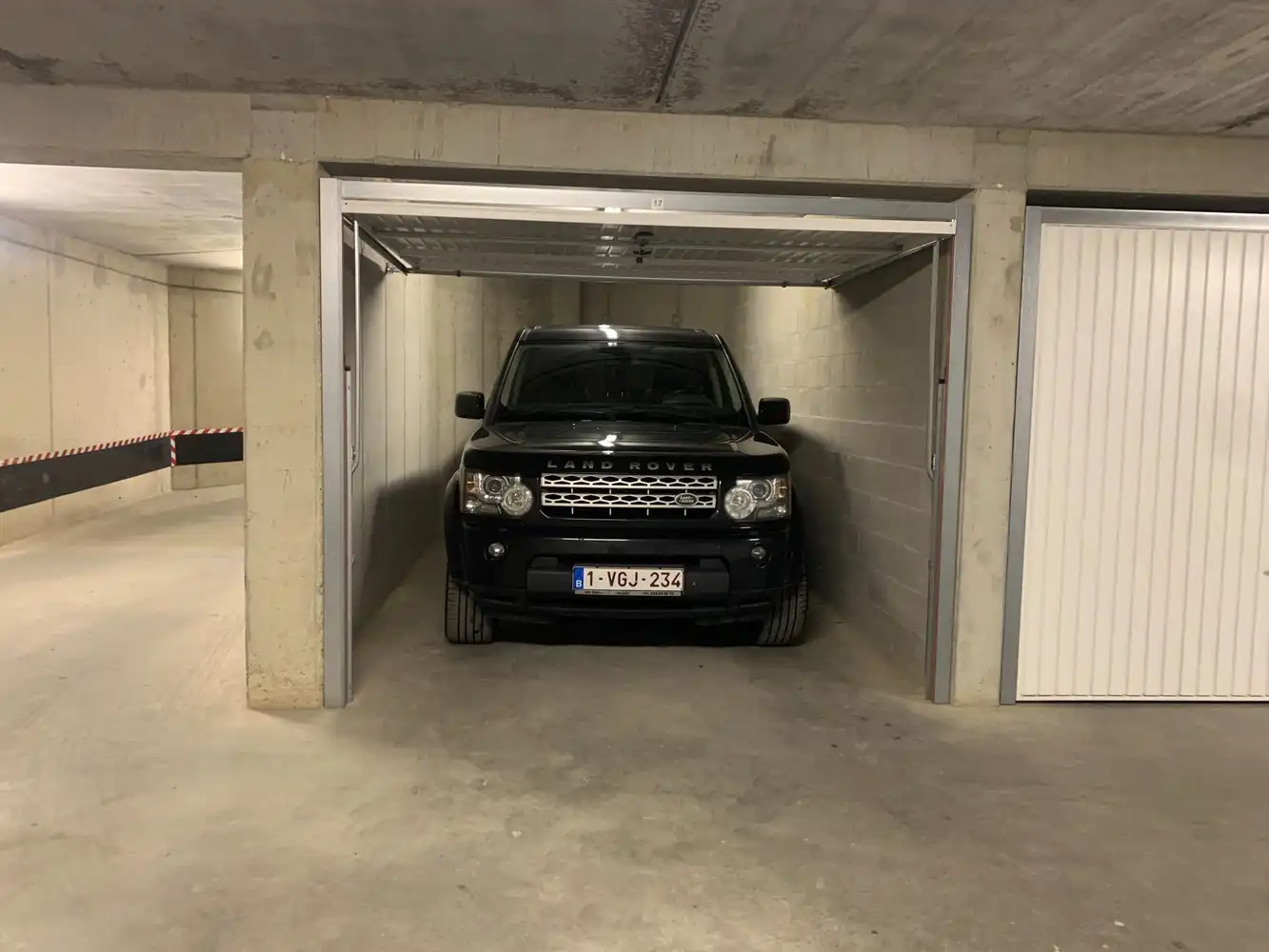 Goed gelegen garagebox in een villaresidentie in Duinbergen foto 6