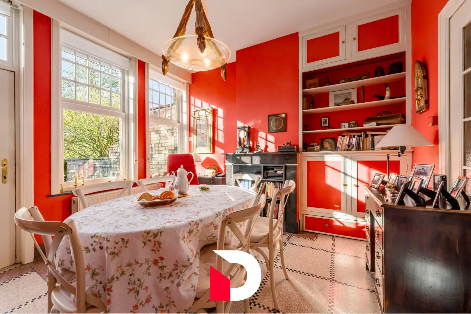 Karaktervol burgerhuis met 5 slk en riante tuin langs de Damse Vaart dichtbij centrum Brugge foto 10