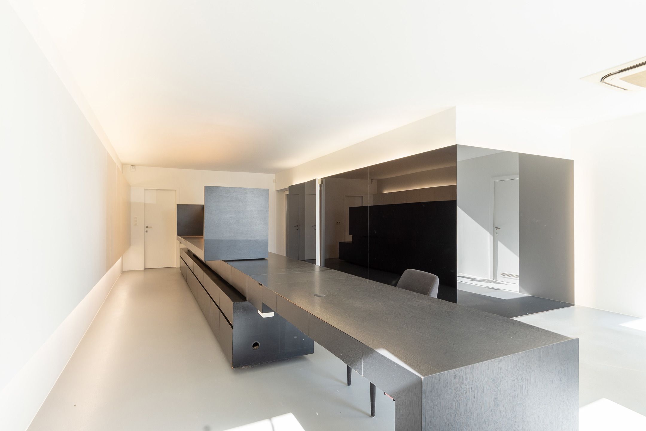 Burgerhuis in neorococostijl - handelshuis & 4 appartementen foto 4