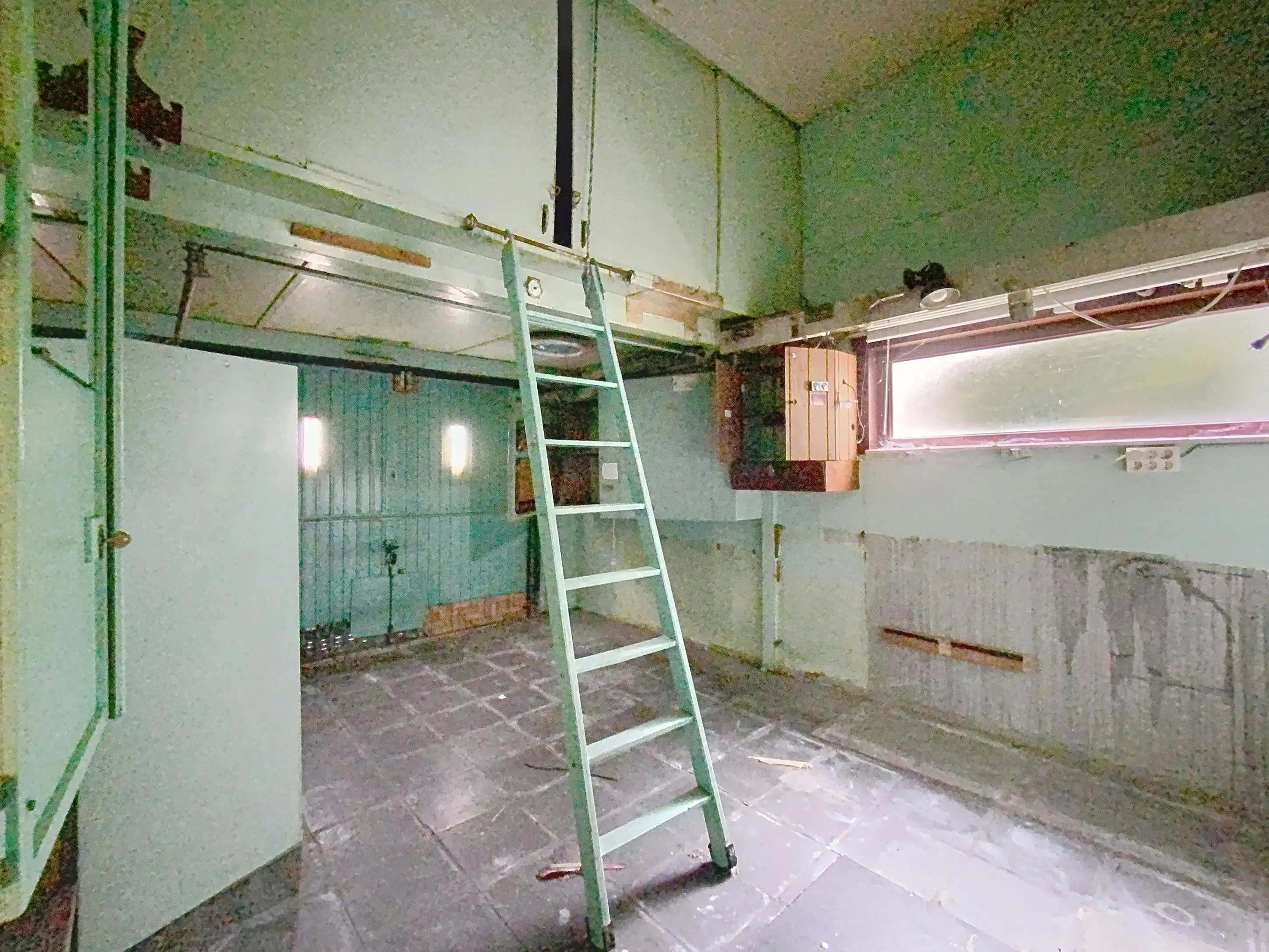 Te renoveren woning met 3 slaapkamers te koop in Heist foto 12
