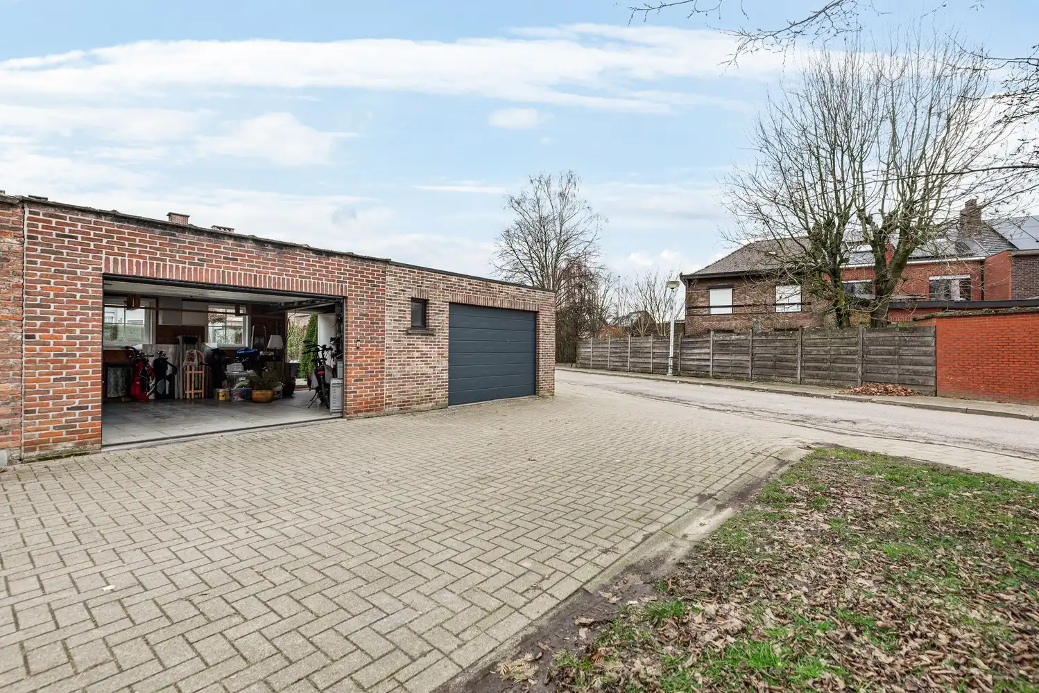 Verzorgde instapklare woning met 4 slaapkamers en ruime garage. foto 28