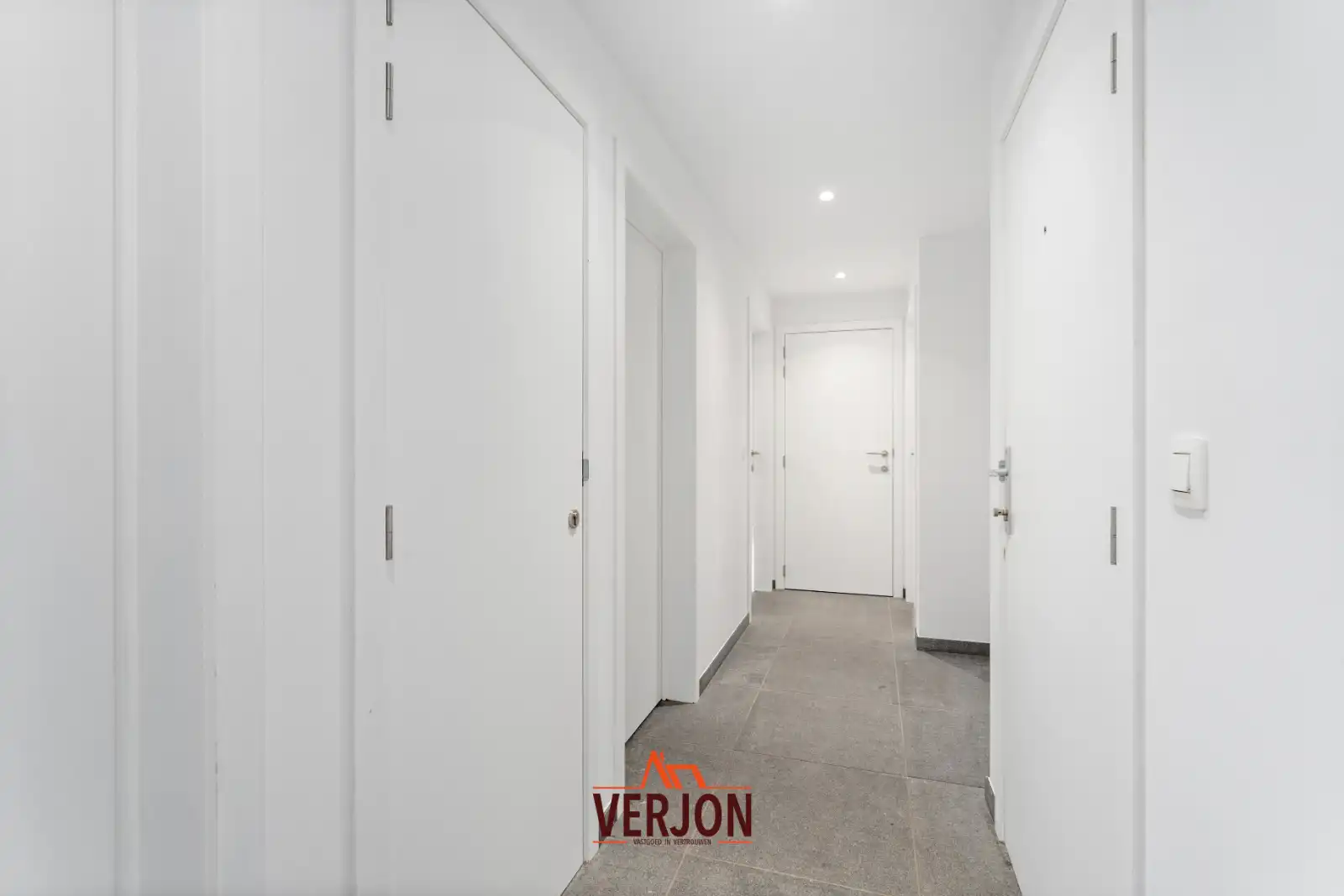 Ruim tweeslaapkamerappartement met twee terrassen! foto 12