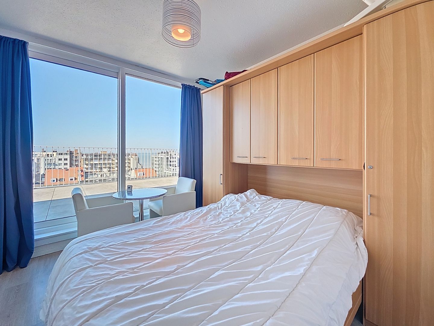 Penthouse met uitzonderlijk terras met zeezicht te Nieuwpoort-Bad. foto 6