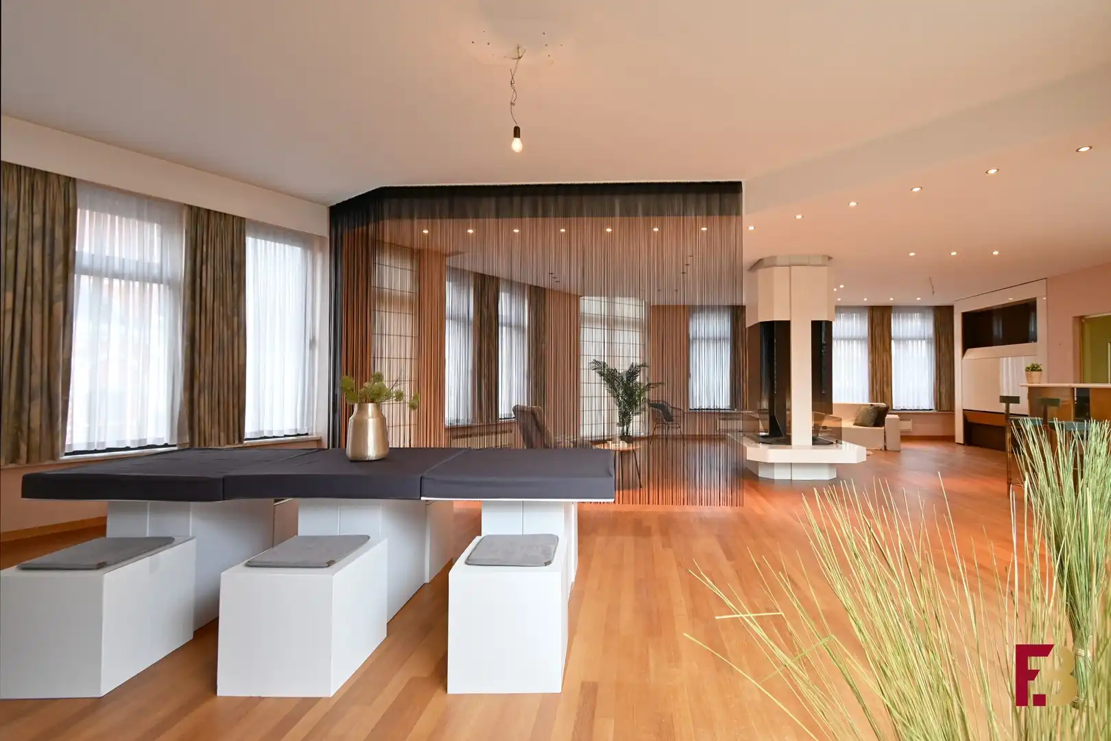 Handelspand met luxueus duplex appartement in het hartje van de Vlaamse Ardennen foto 8