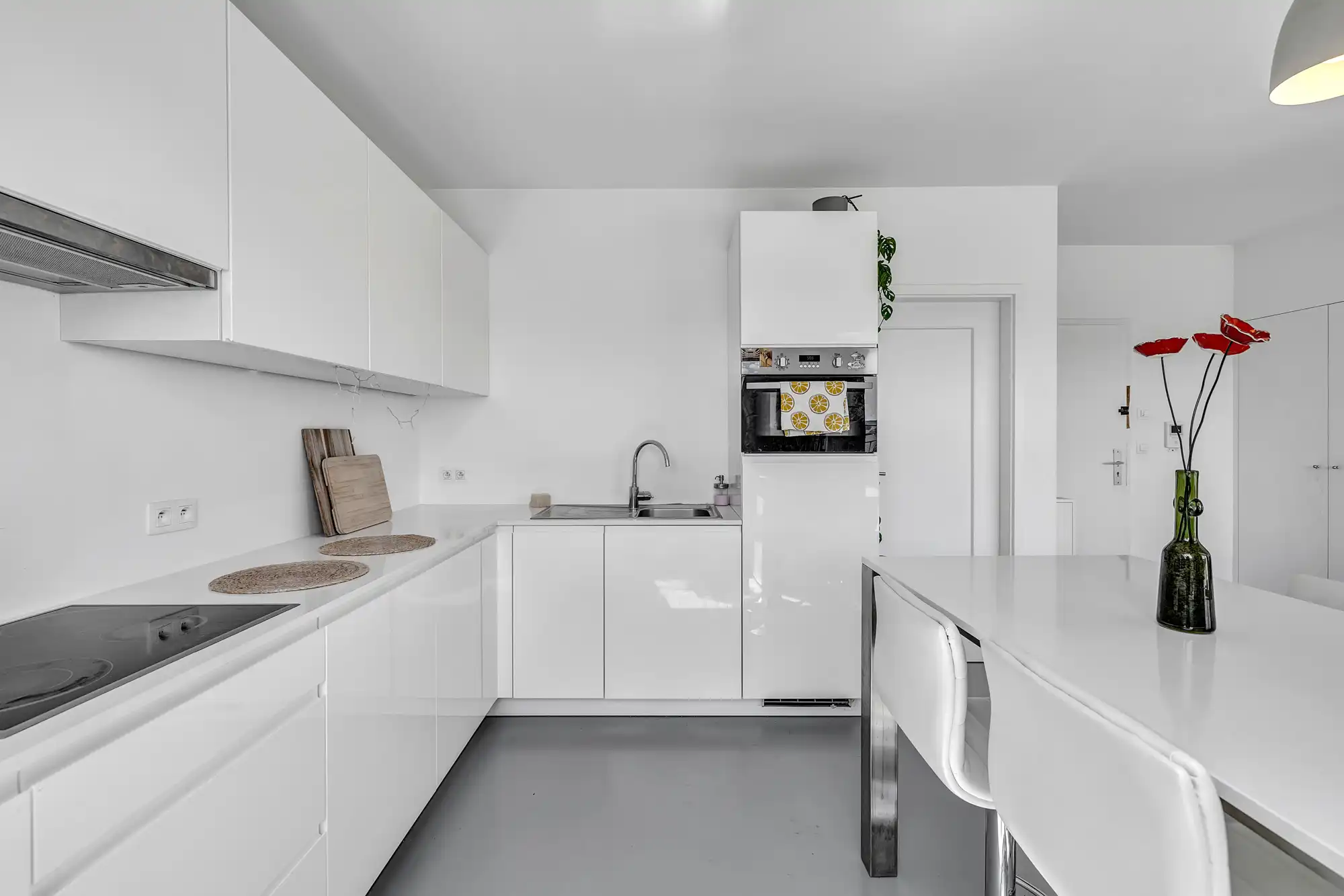 Gerenoveerd penthouse met 2 ruime terrassen in centrum foto 8