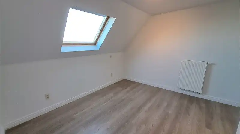 Ruime 3-slaapkamerwoning met GARAGE en TUIN te koop in Zuienkerke foto 5