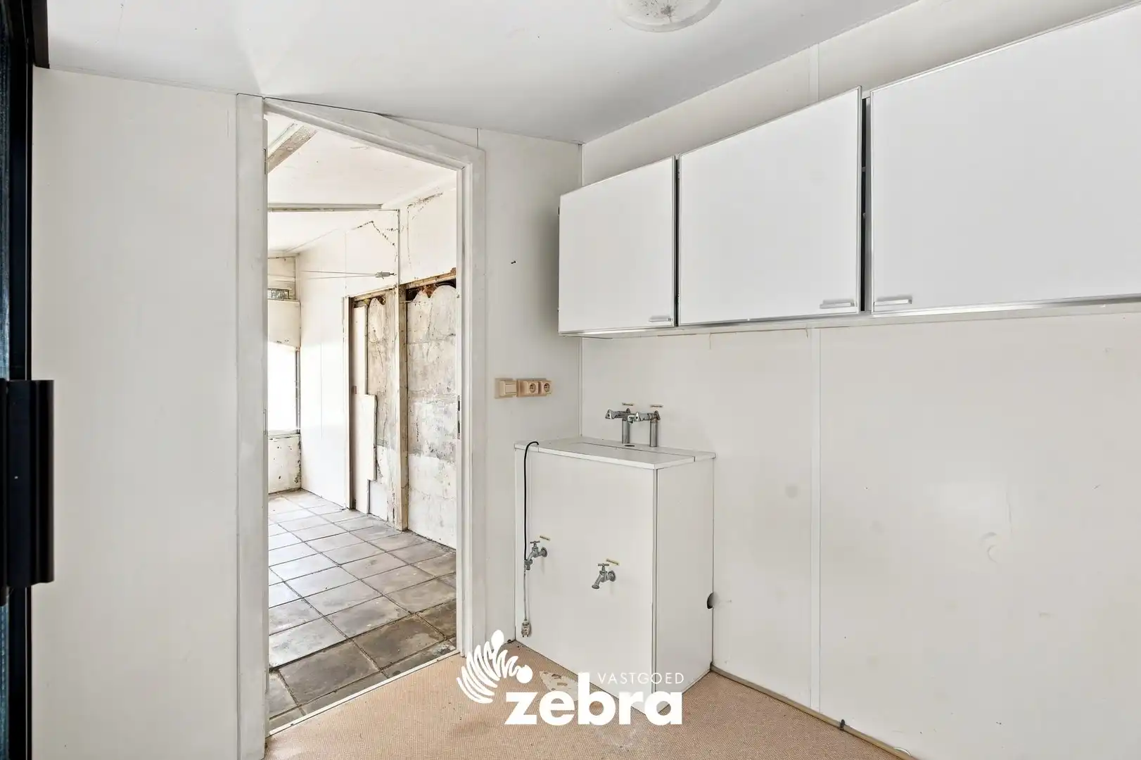 Op te frissen woning met 4 slaapkamers en ruime tuin met uitweg te Tielt! foto 18