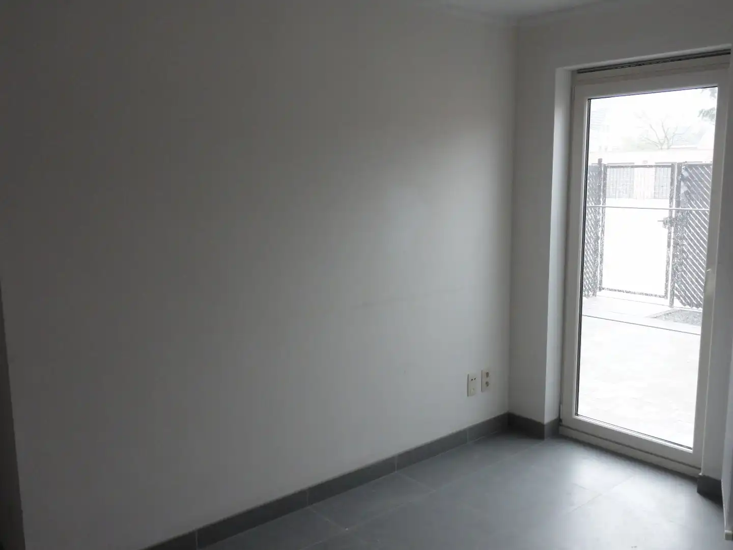 Gelijkvloers appartement met 2 slaapkamers en tuin te Dessel! foto 14