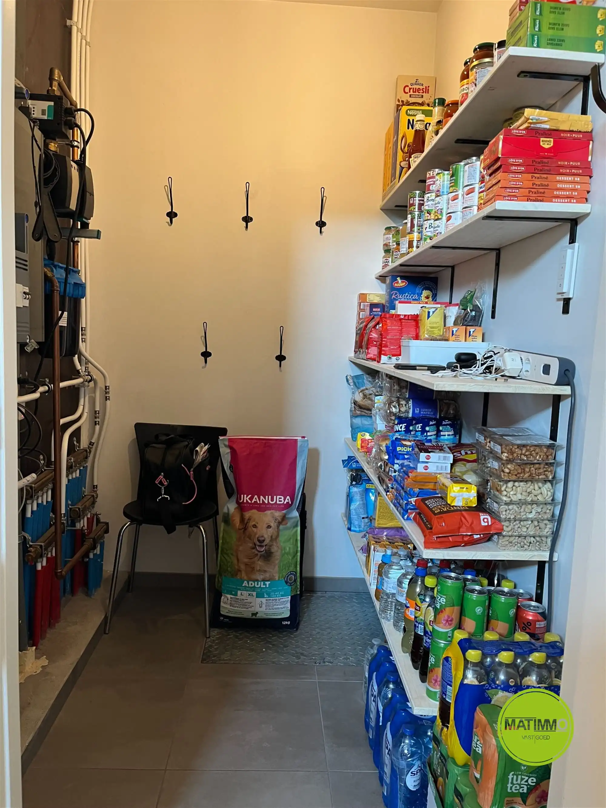 Instapklare BEN-woning in rustige, groene straat te Mol foto 17