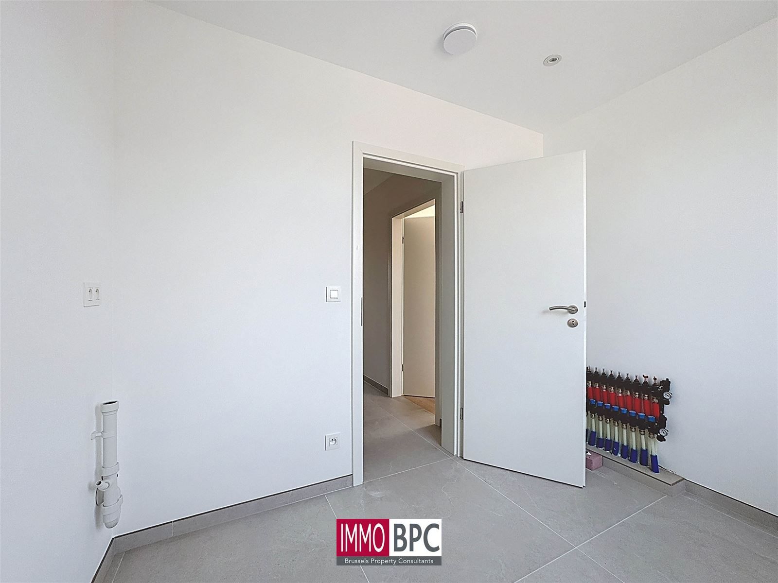 Prachtige nieuwbouwwoning in Wemmel – driegevel met zonnige tuin, hoogwaardige afwerking en extra’s! foto 29