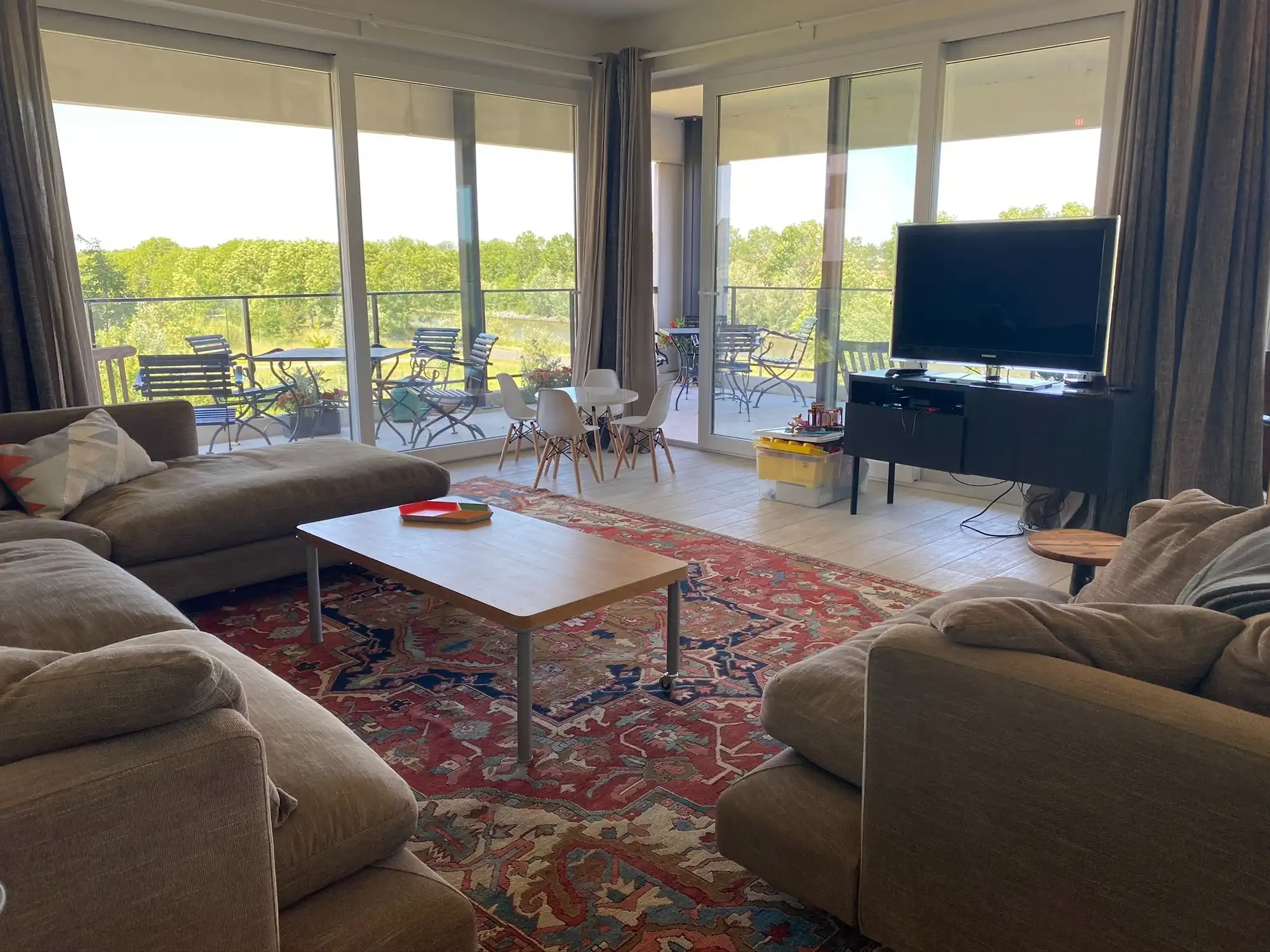 Mooi afgewerkt 3-slaapkamer appartement  op de eerste verdieping met prachtig Leiezicht | Leiestraat foto 2