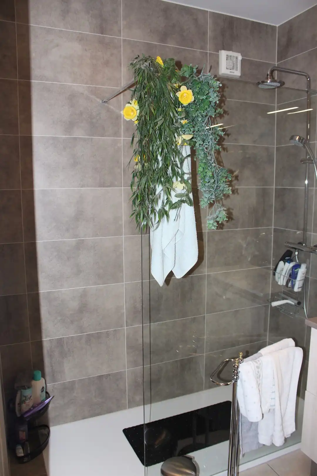 Ruim appartement met terras in het centrum van Lommel. foto 14