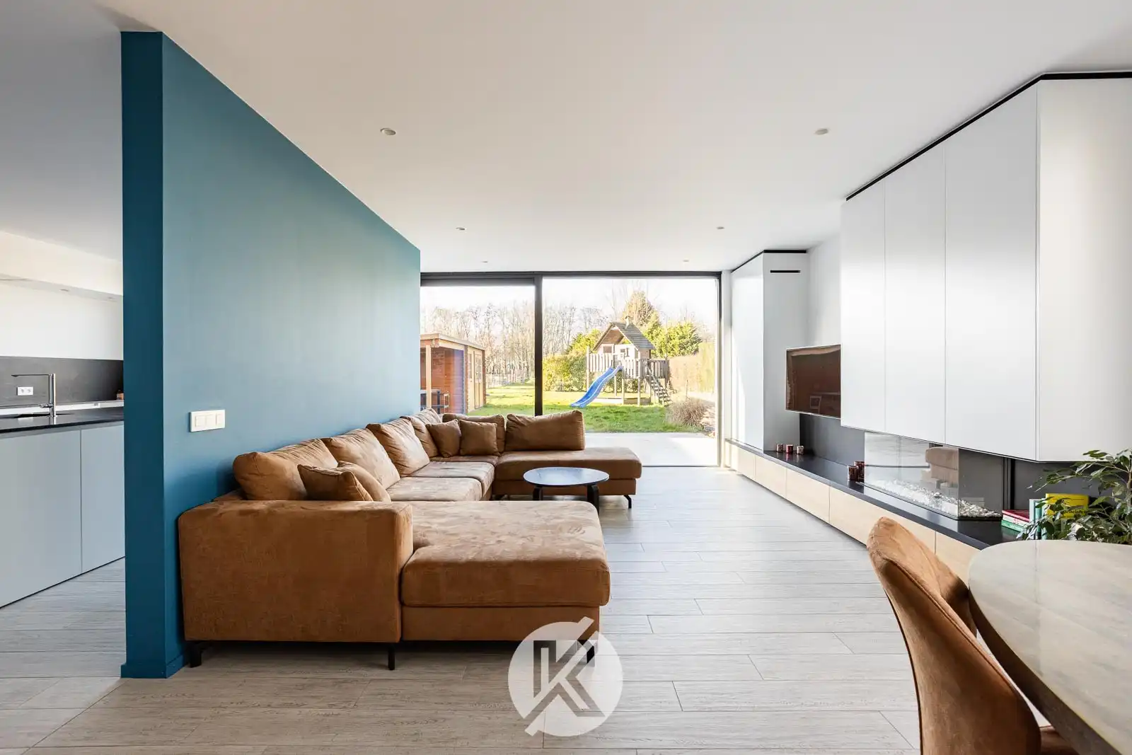 Kwalitatieve woning in moderne stijl foto 5