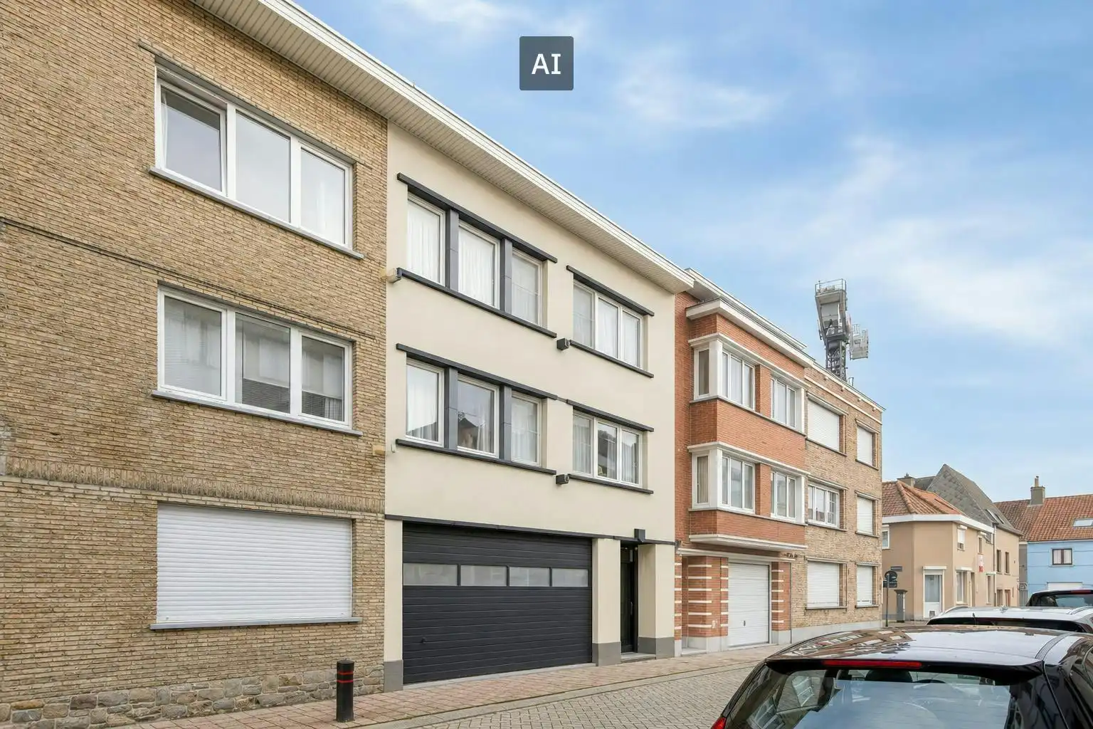 Huis met 3 slaapkamers en garage te koop in Knokke-Heist foto {{pictureIndex}}