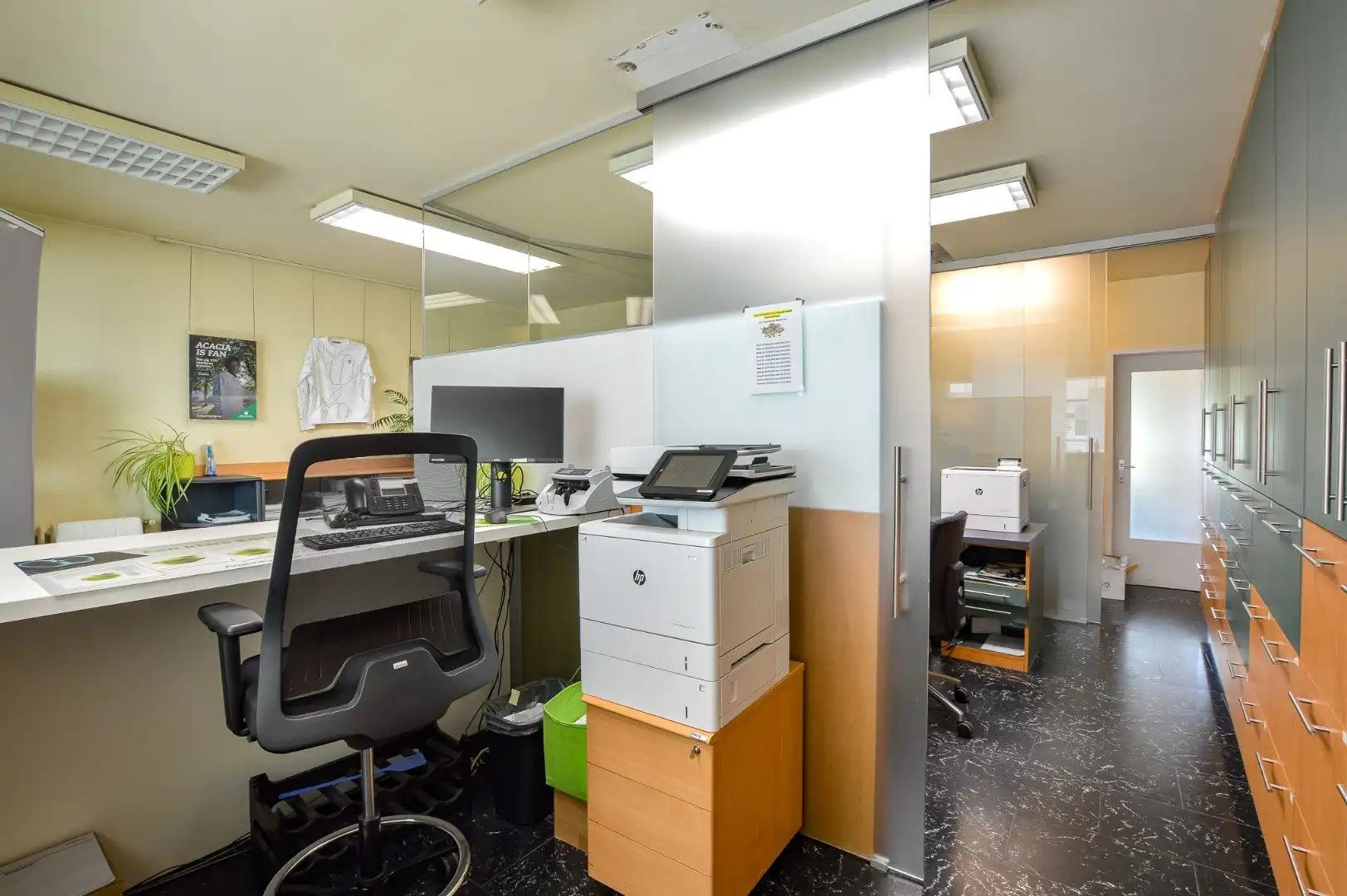 Ruime kantoorruimte in het hart van Oudenburg foto 5