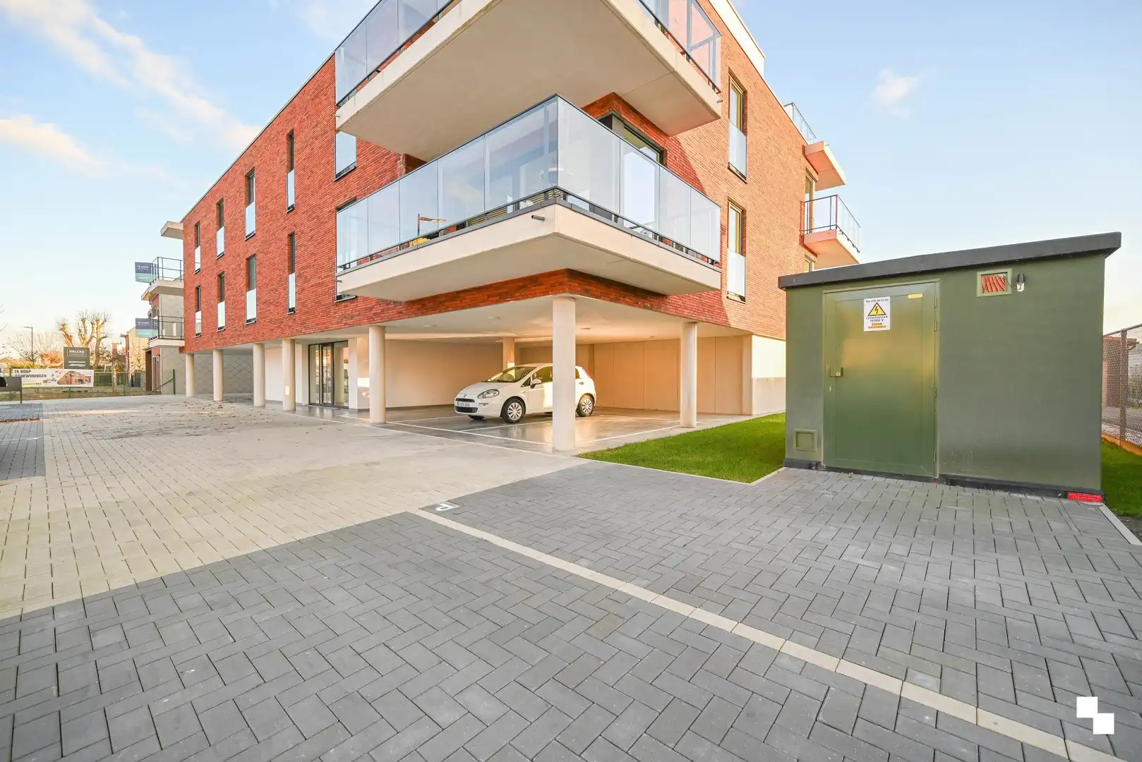 hoekappartement met aangenaam terras foto 18