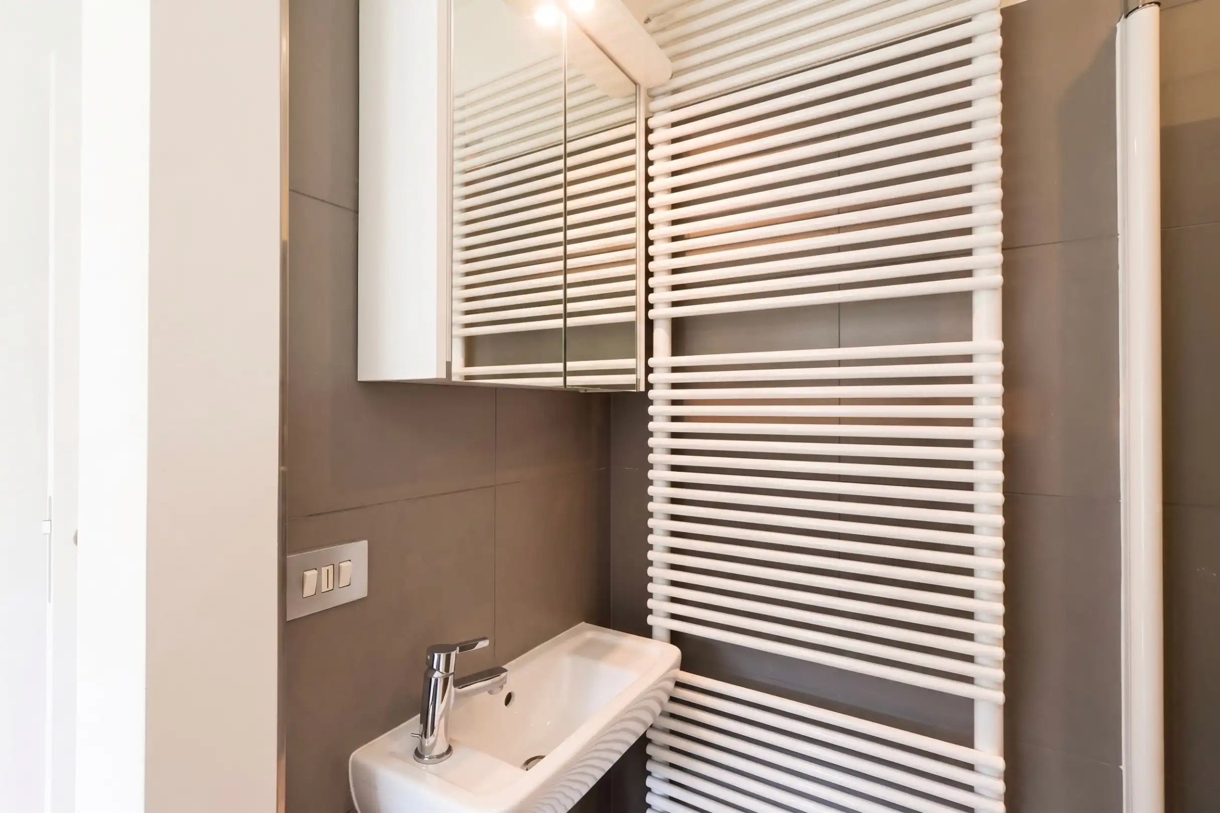 Interessante opbrengsteigendom: verhuurd appartement met tuin en garage in centrum Oostduinkerke foto 11