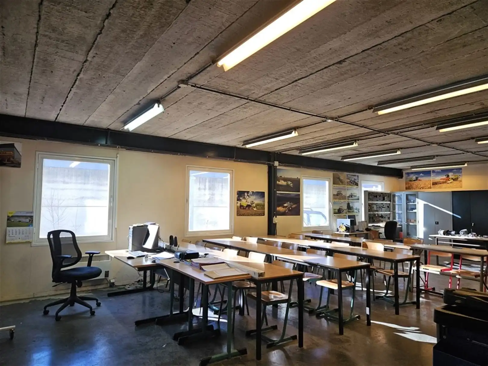 Magazijn met kantoorunit te Drongen foto 12